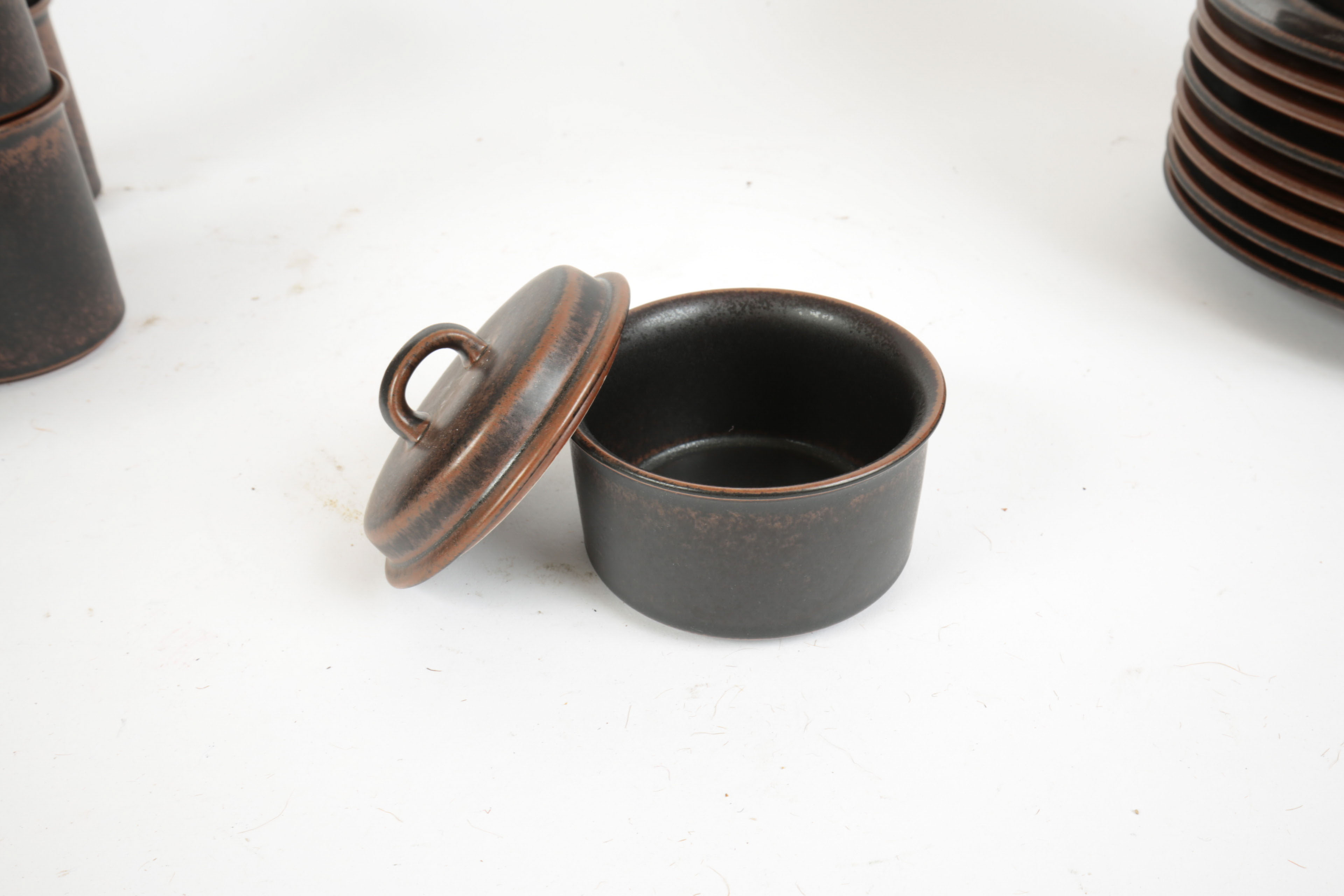 1960s Arabia Finish "Ruska" Stoneware