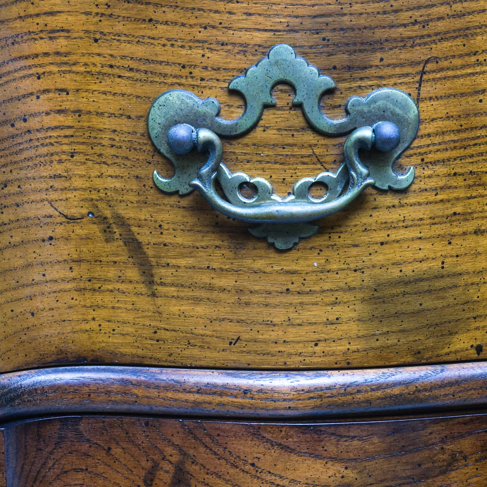 Pair of Vintage Hendredon Serpentine Nightstands