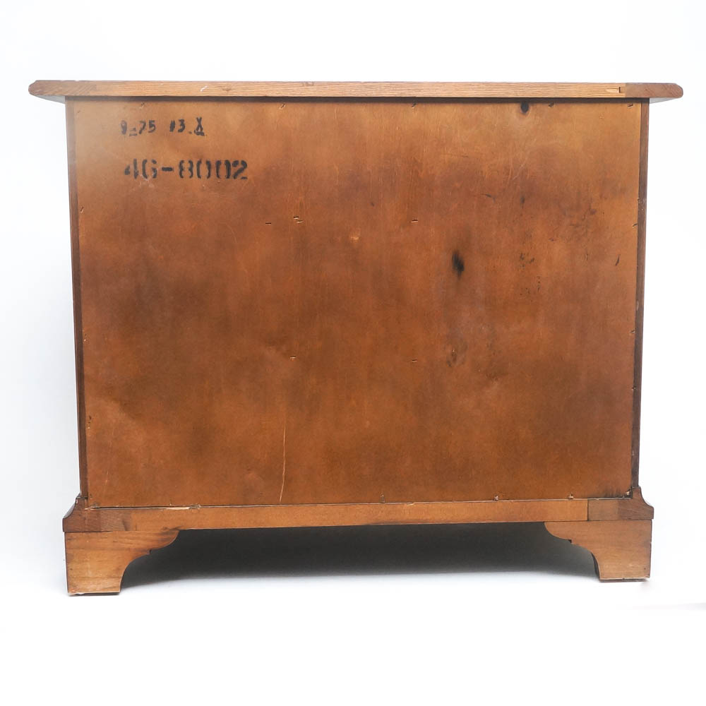 Pair of Vintage Hendredon Serpentine Nightstands