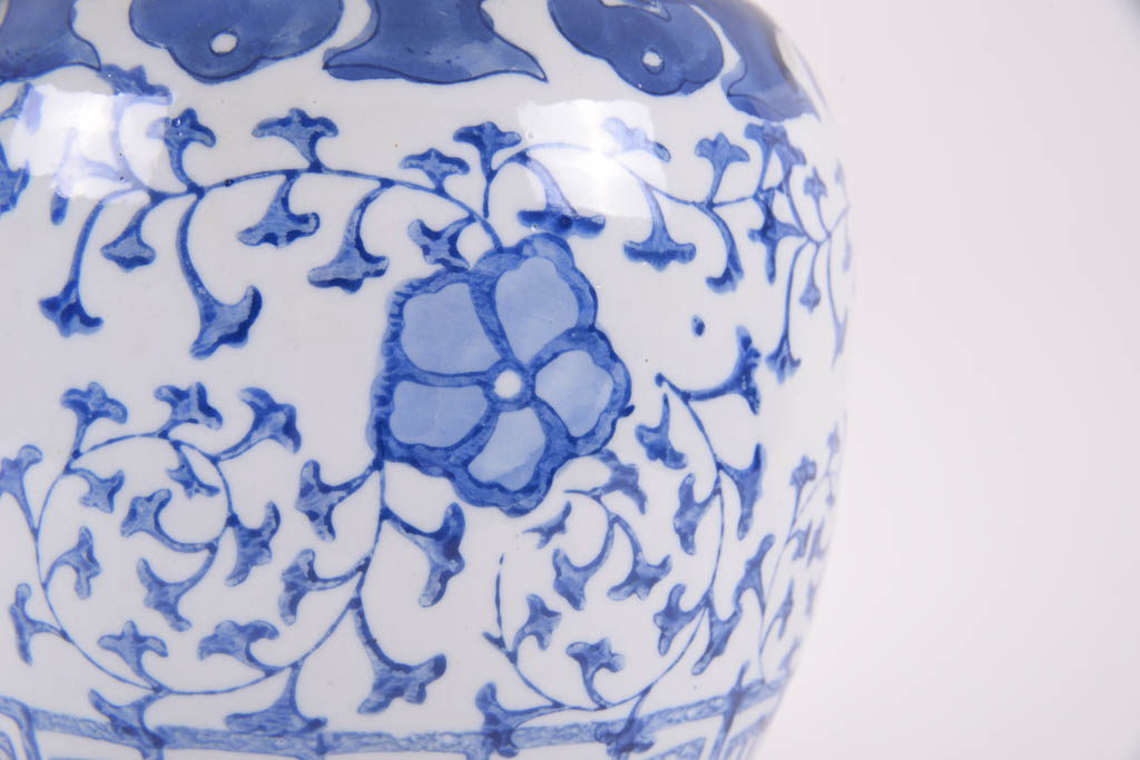 Chinese Blue and White Ceramic Table Lamp