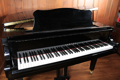 Yamaha GA1 Baby Grand Piano and Bench