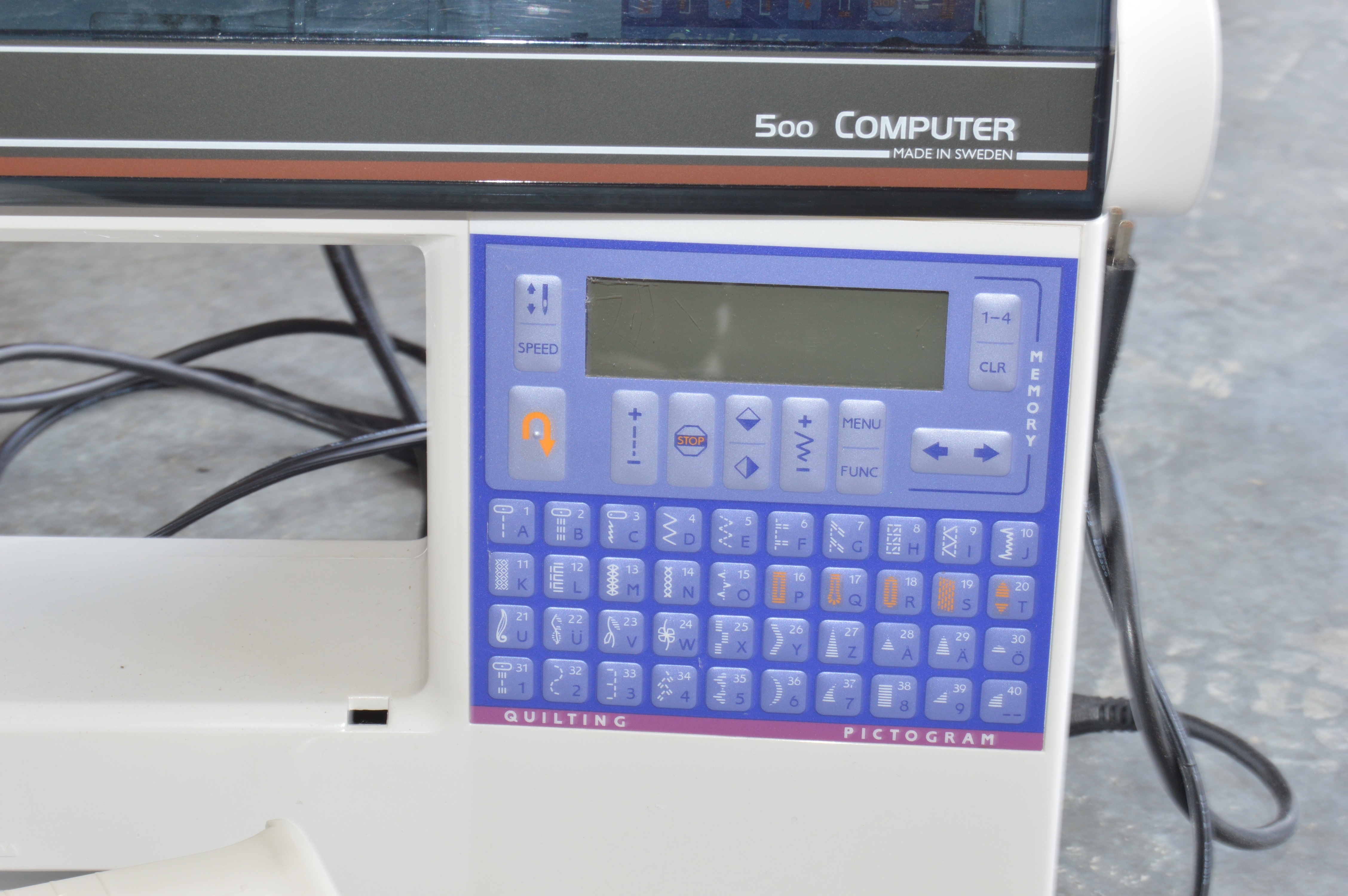 Husqvarna Viking "500 Computer" Embroidery Sewing Machine