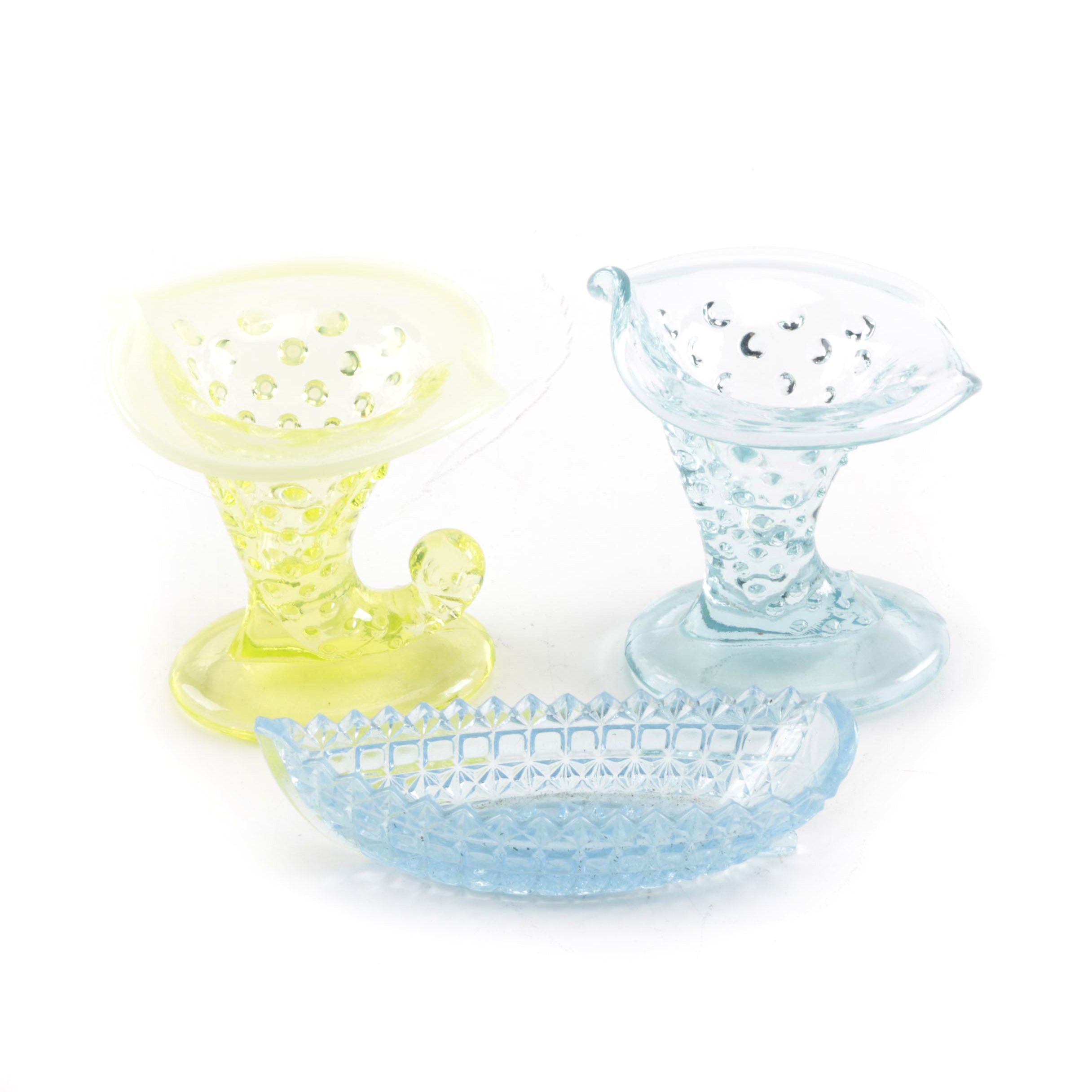 Hand Formed Fenton Style Cornucopia Vases with a Boat Bowl