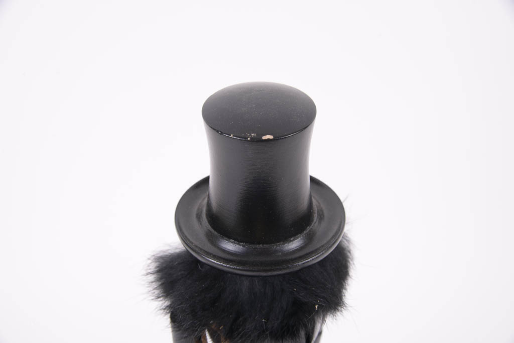 Erzgebirgische German Winding Nutcracker