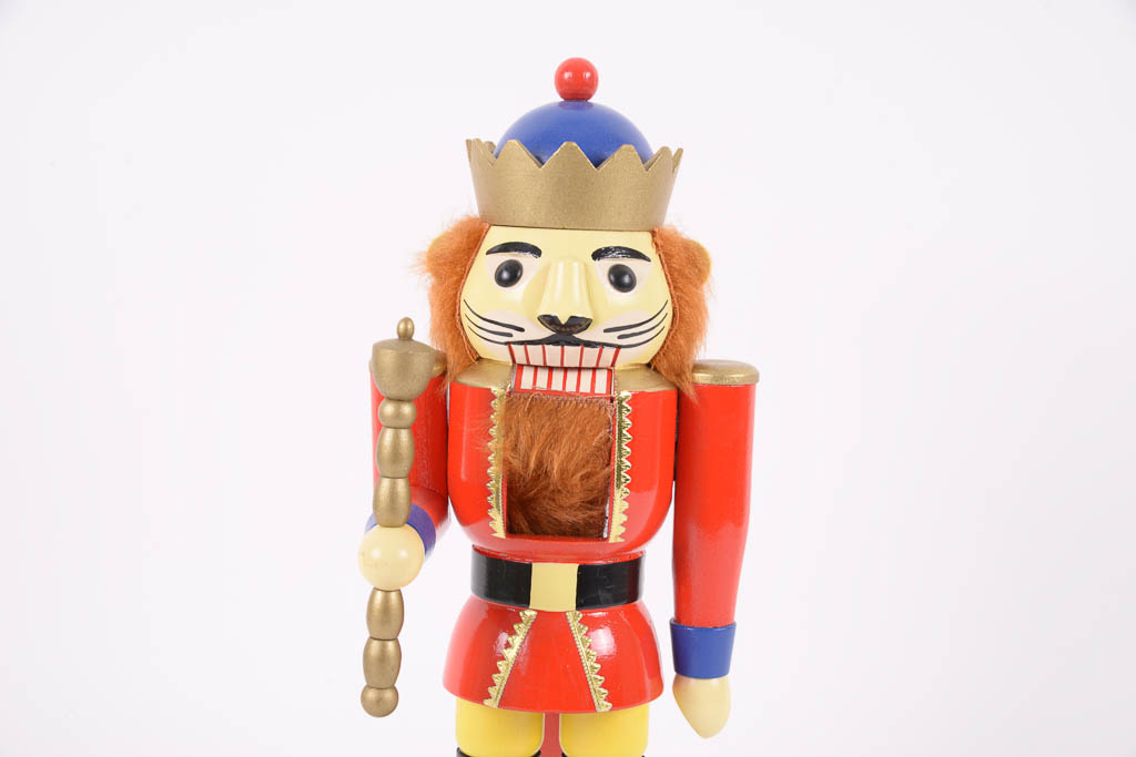 Erzgebirgische German Classic Nutcracker