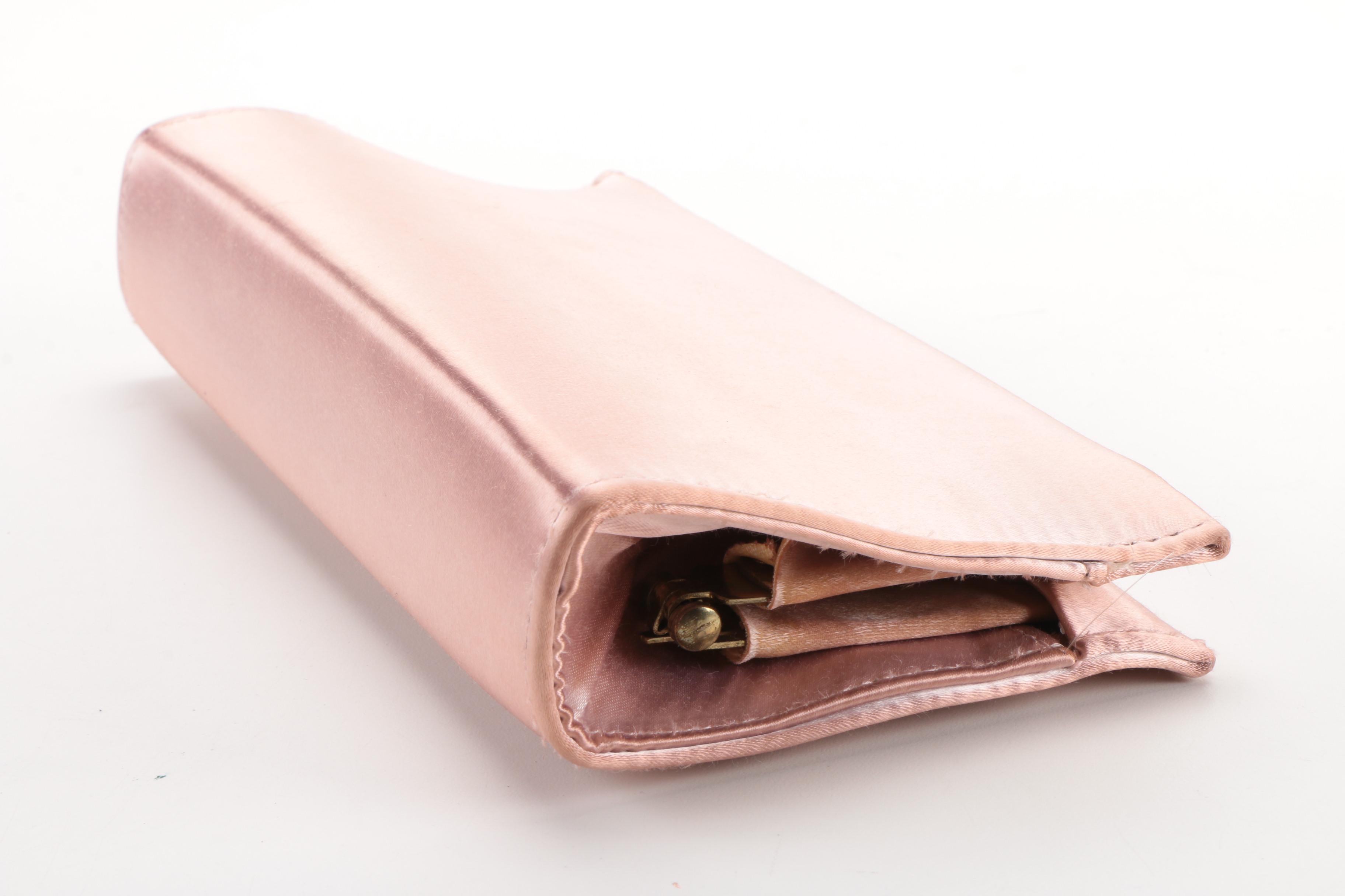 Embellished and Occasion Clutches