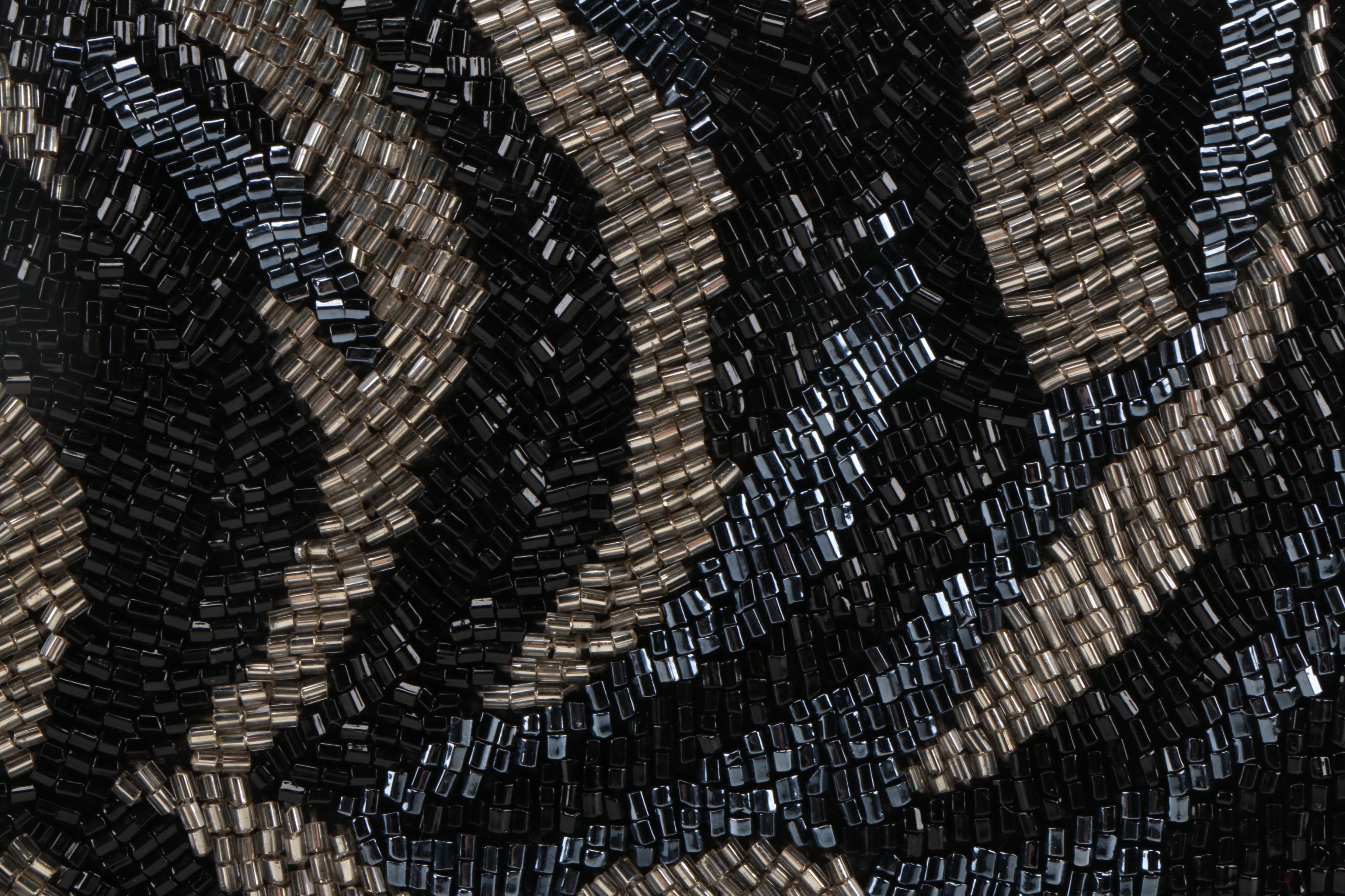 Embellished and Occasion Clutches