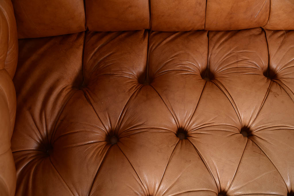 Pale Saddle Tufted Leather Loveseat