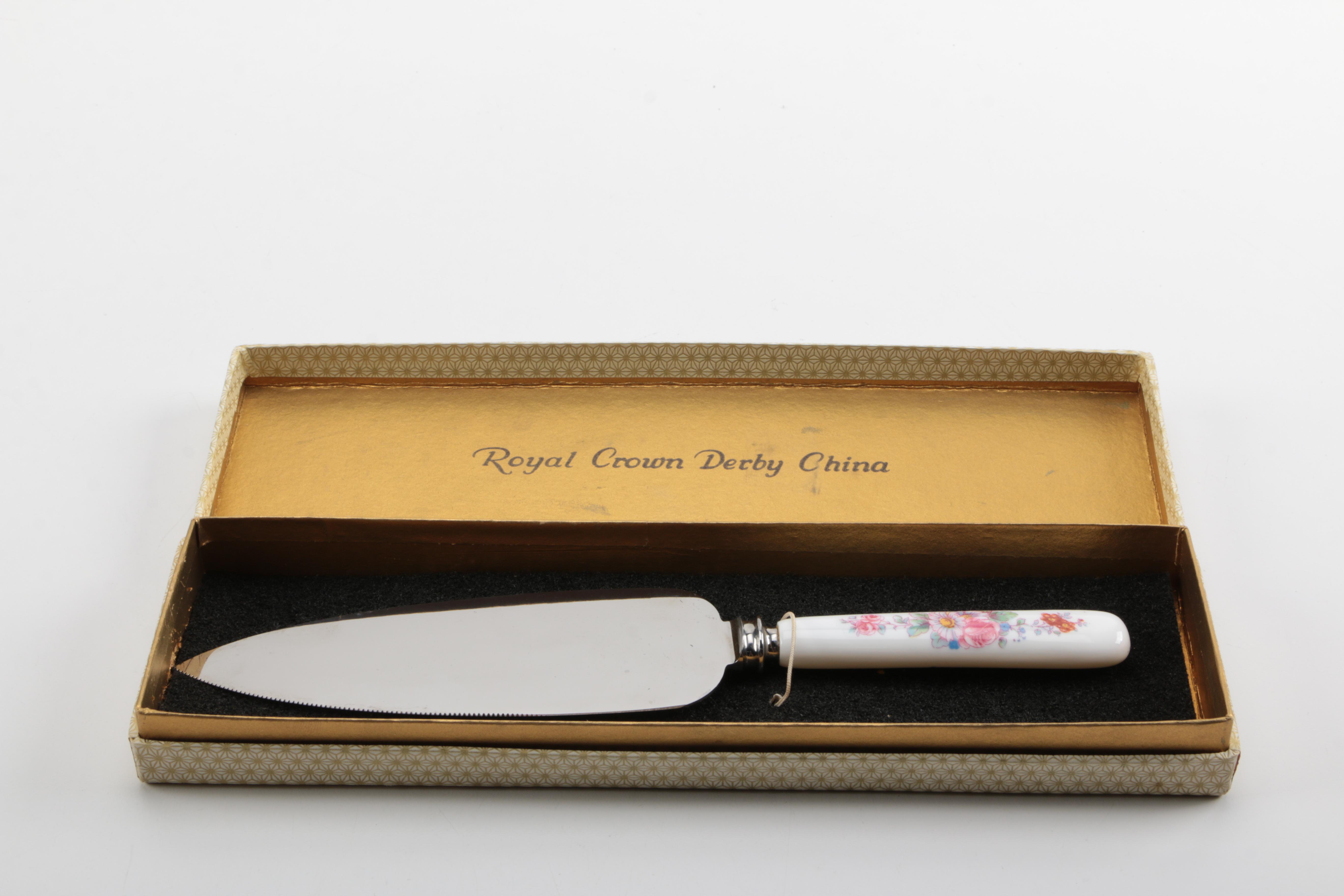 Royal Crown Derby Pie Server With Additional Serveware