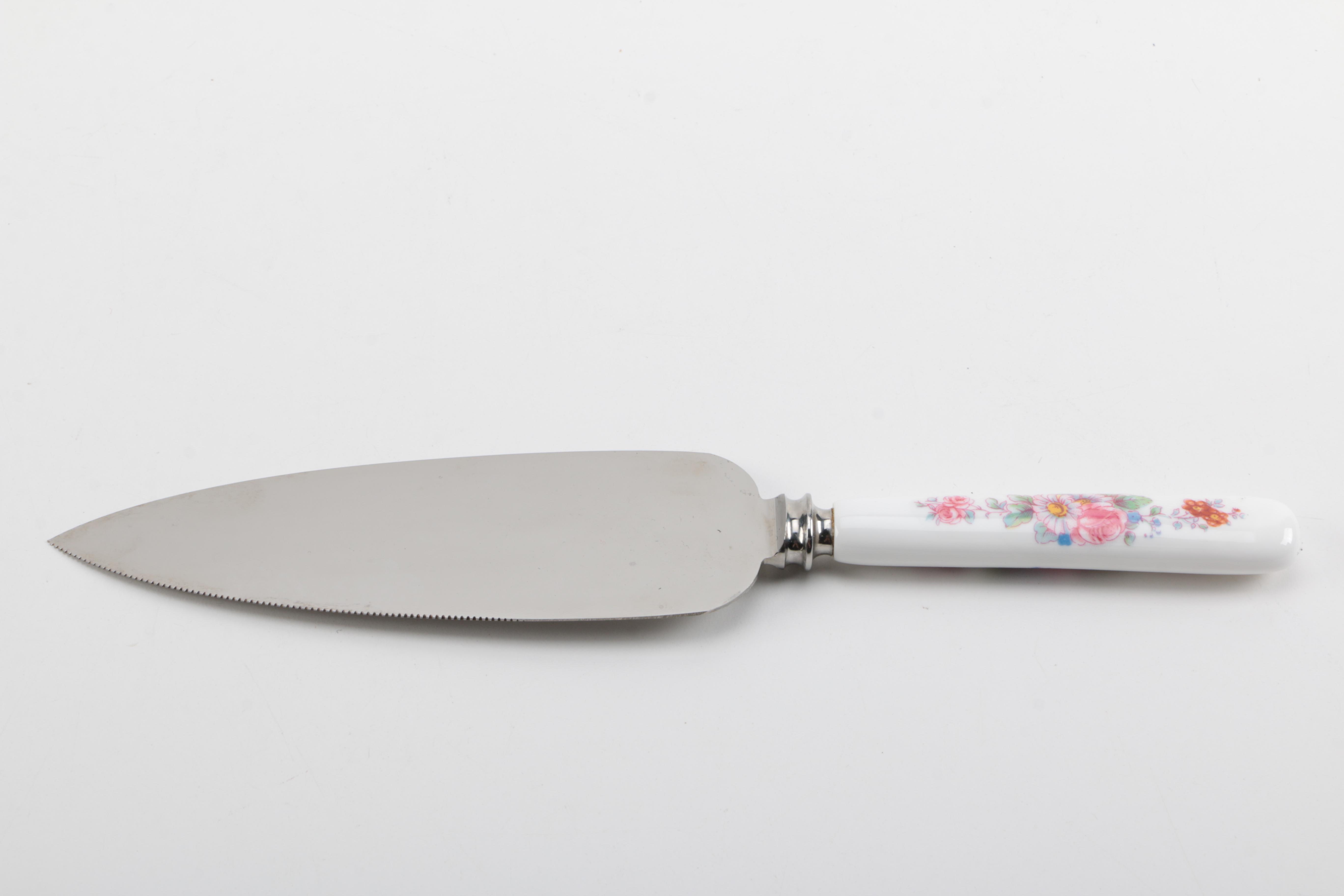 Royal Crown Derby Pie Server With Additional Serveware