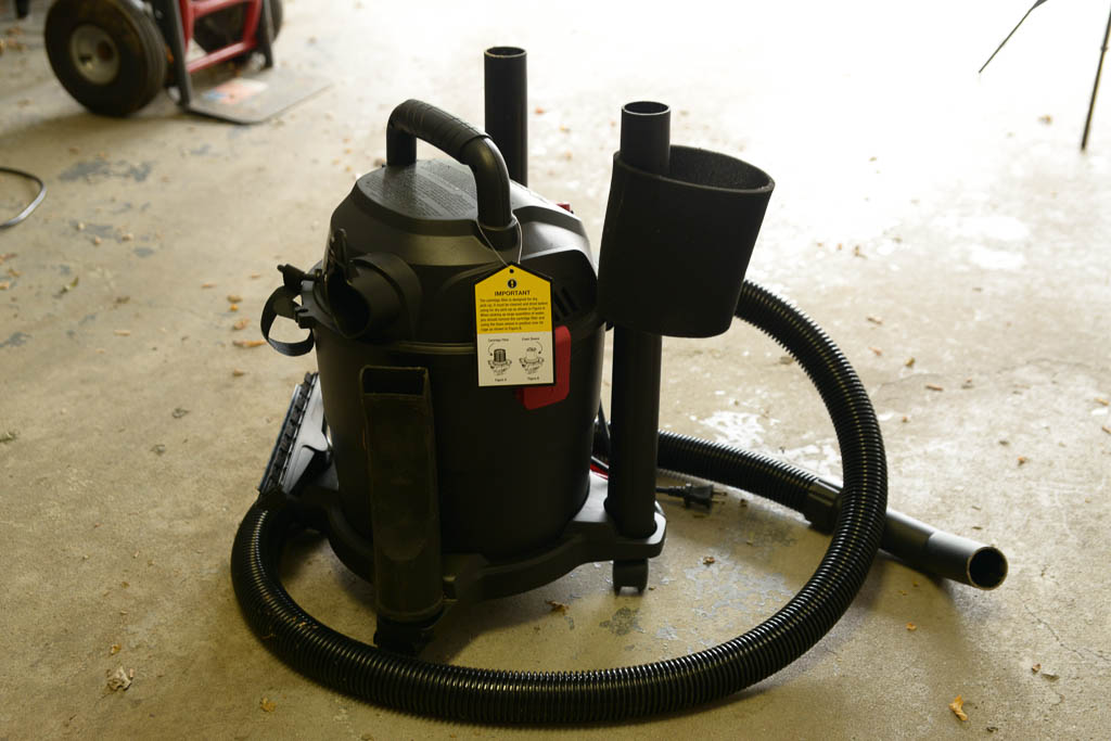 Husky Four Gallon Wet/Dry Vac