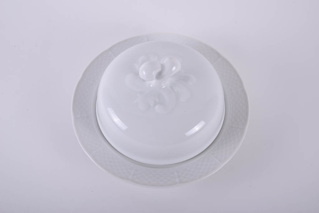Thun Czech Republic Fine Porcelain "Menuet" Tableware Collection