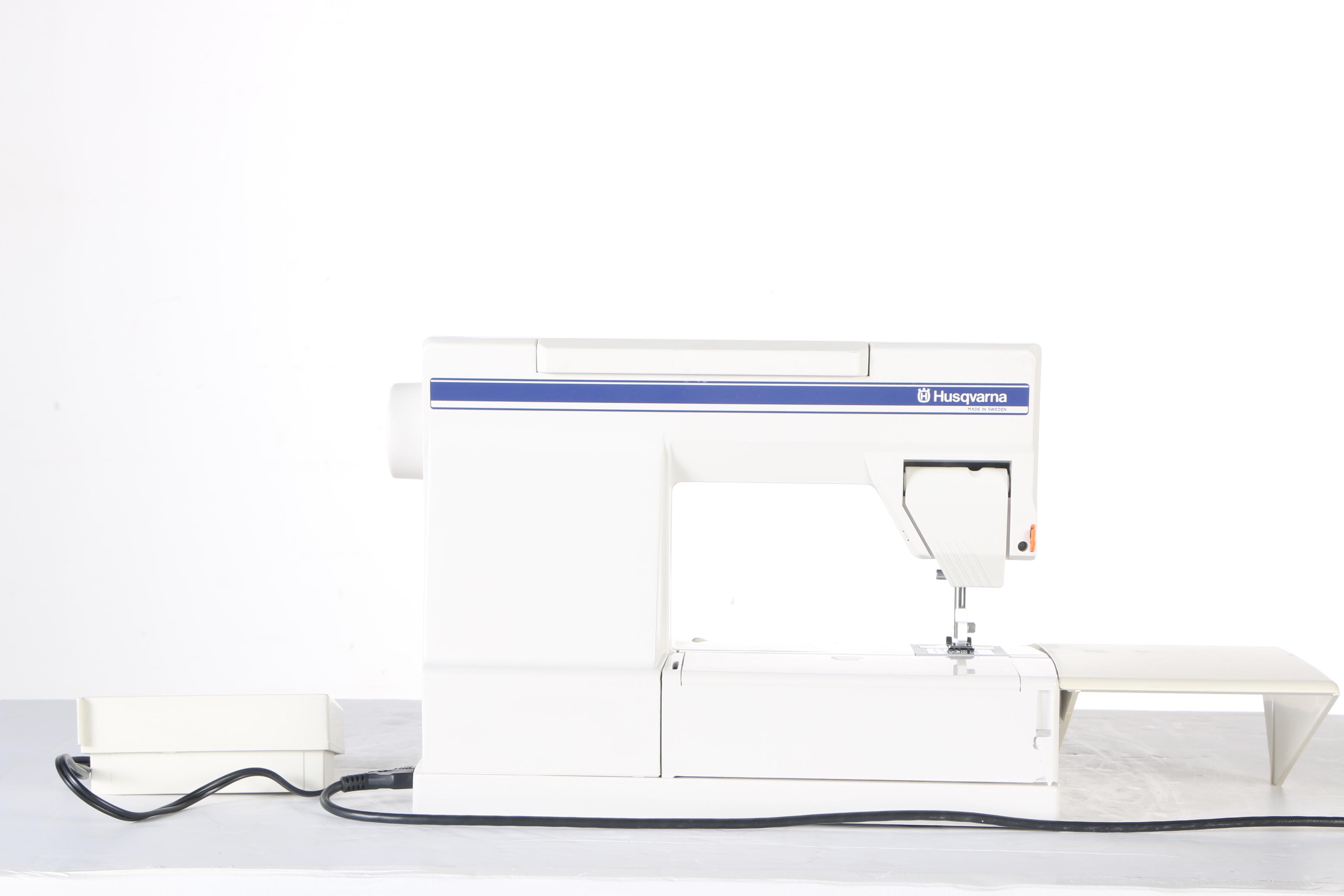 Husqvarna Viking Rose Sewing Machine With Embroidery Unit