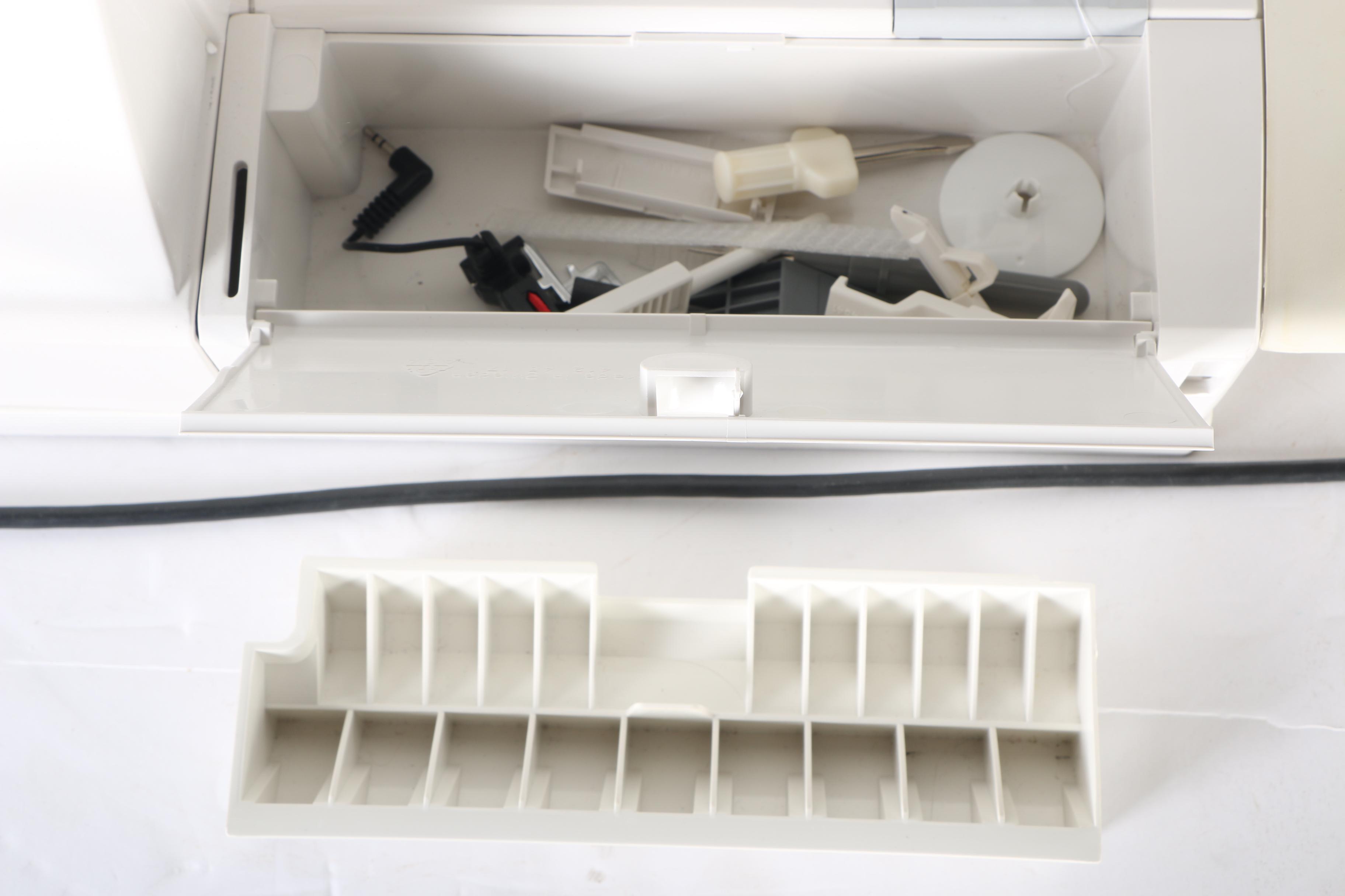 Husqvarna Viking Rose Sewing Machine With Embroidery Unit