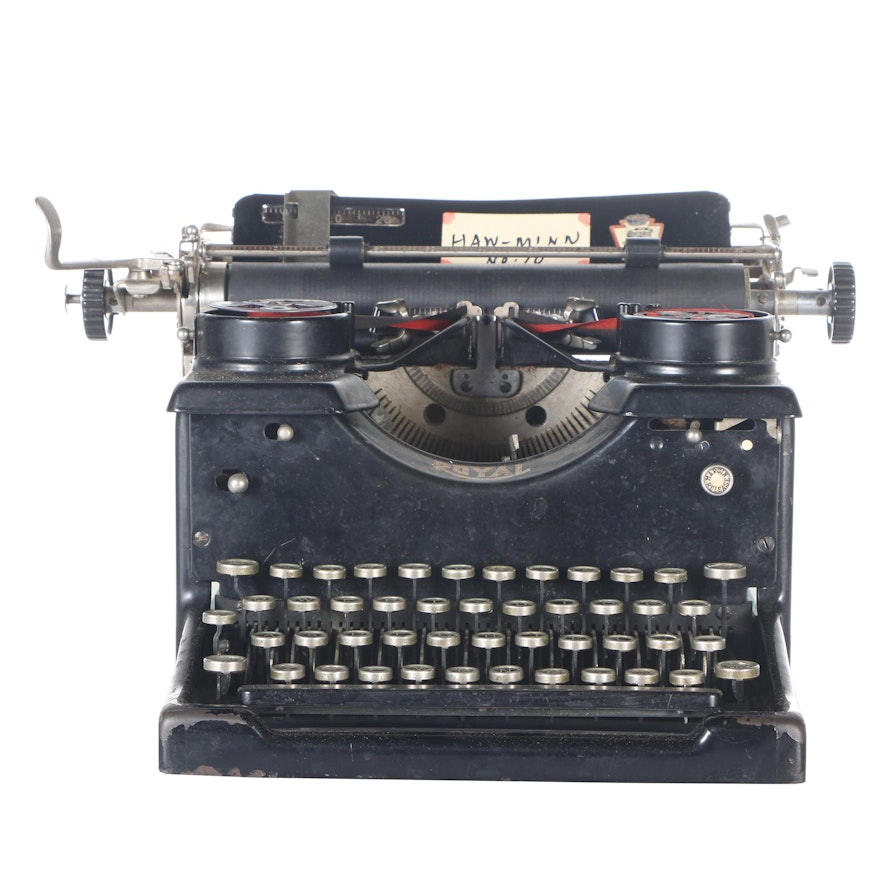Circa 1920s Royal #10 Typewriter