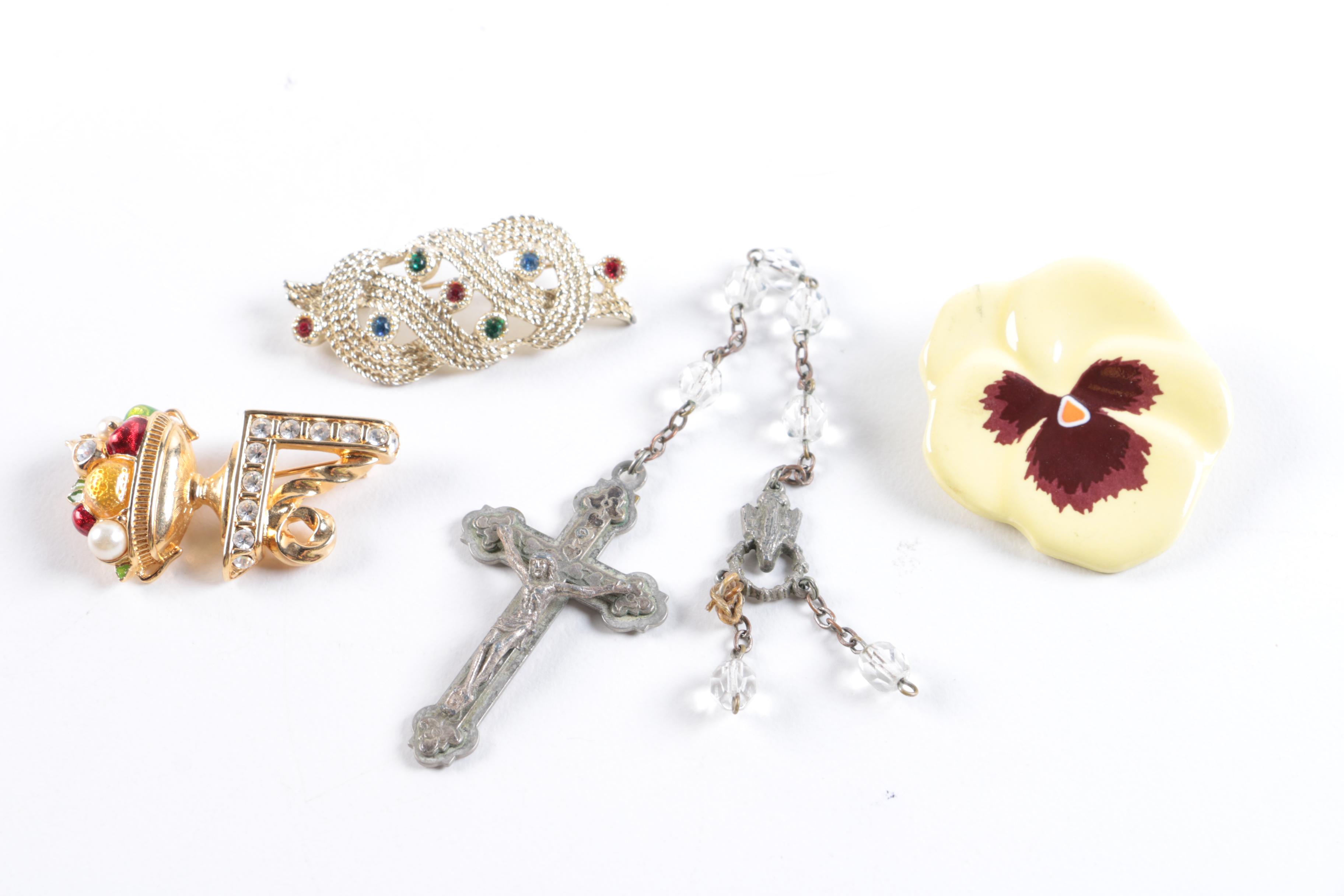 Assortment of Vintage Jewelry Including Joan Rivers