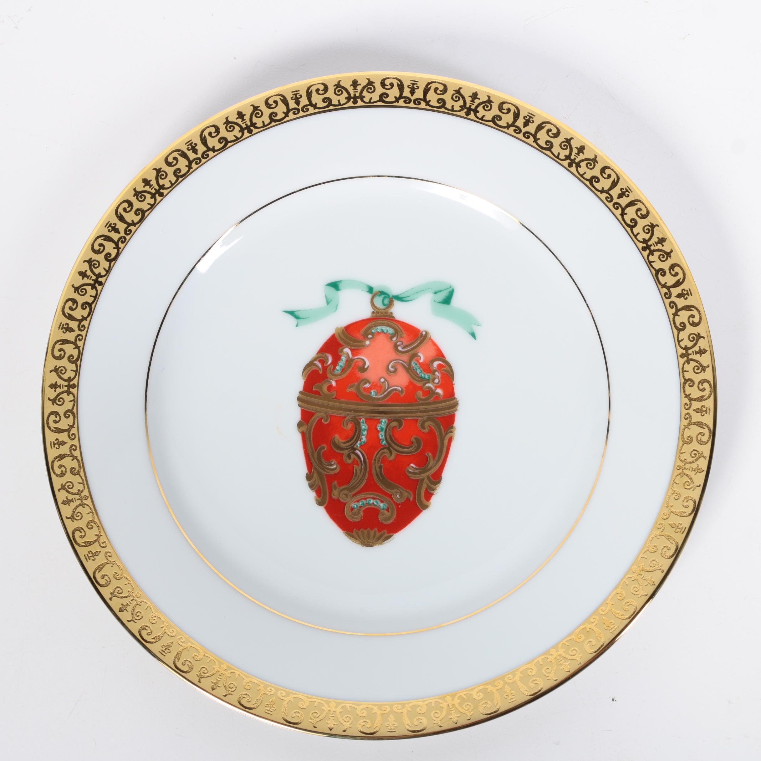 Royal Gallery China Set Featuring "Gold Buffet" Pattern