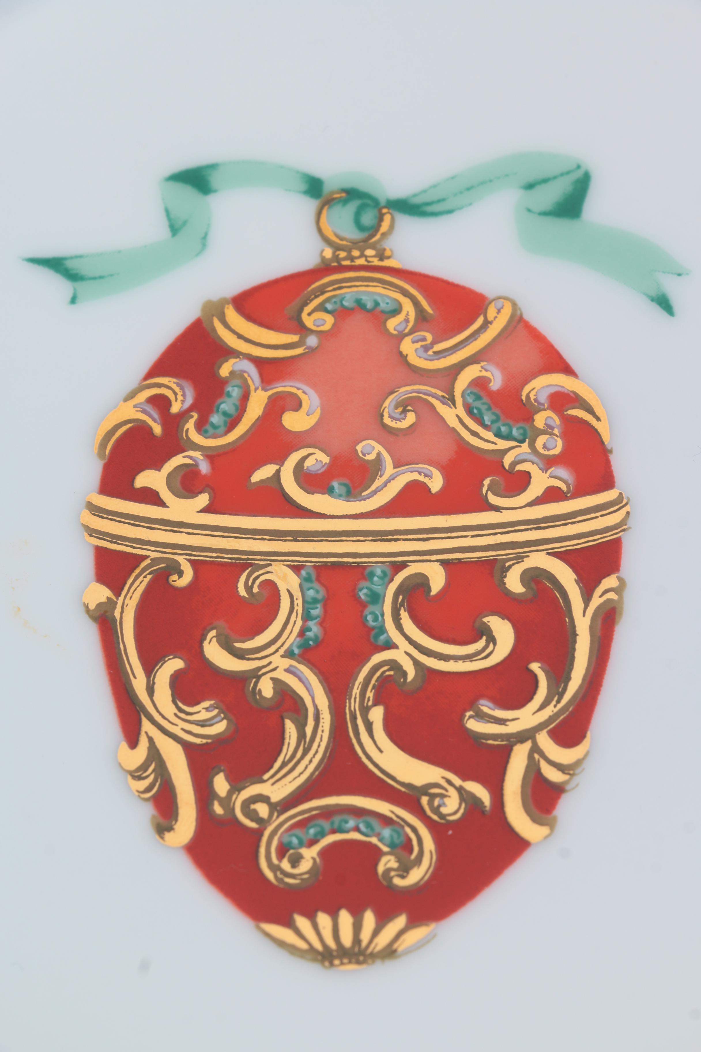 Royal Gallery China Set Featuring "Gold Buffet" Pattern