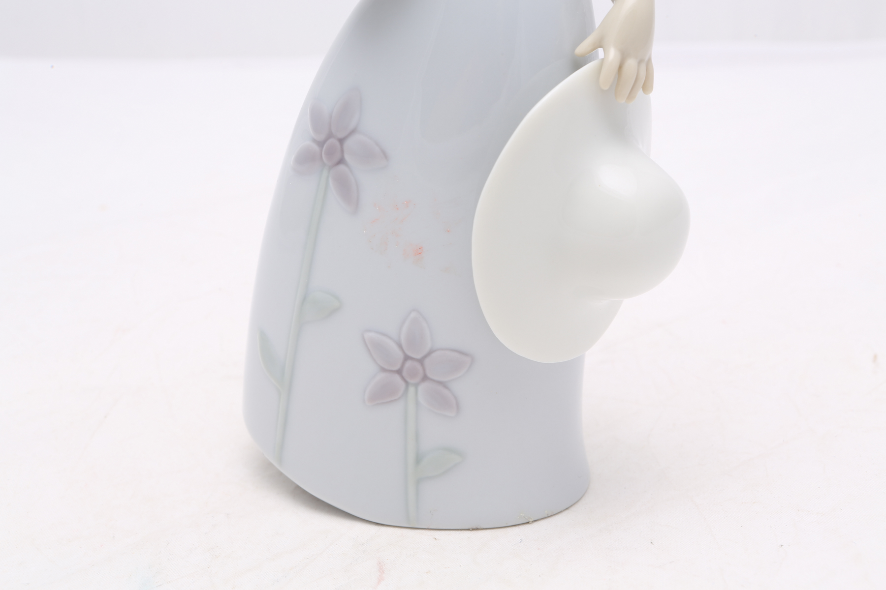 Lladró "Little Violet" Figurine #8043