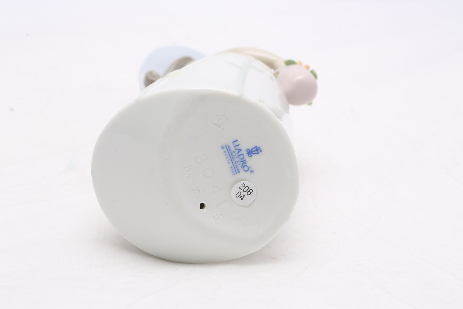 Lladró "Little Daisy" Figurine #8041