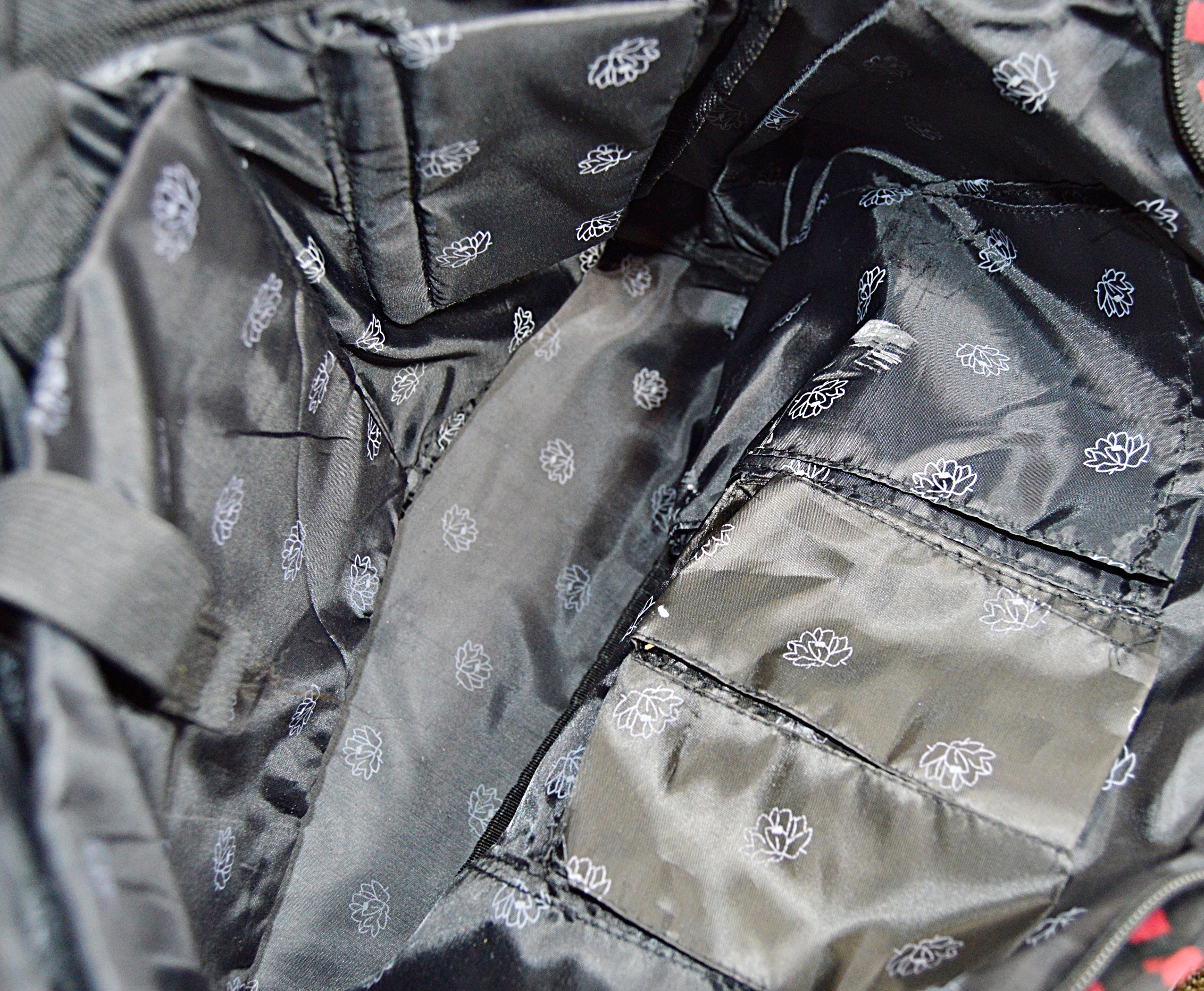 Baggallini Vinyl "Mission" Back Pack and Jenni Chan Duffle