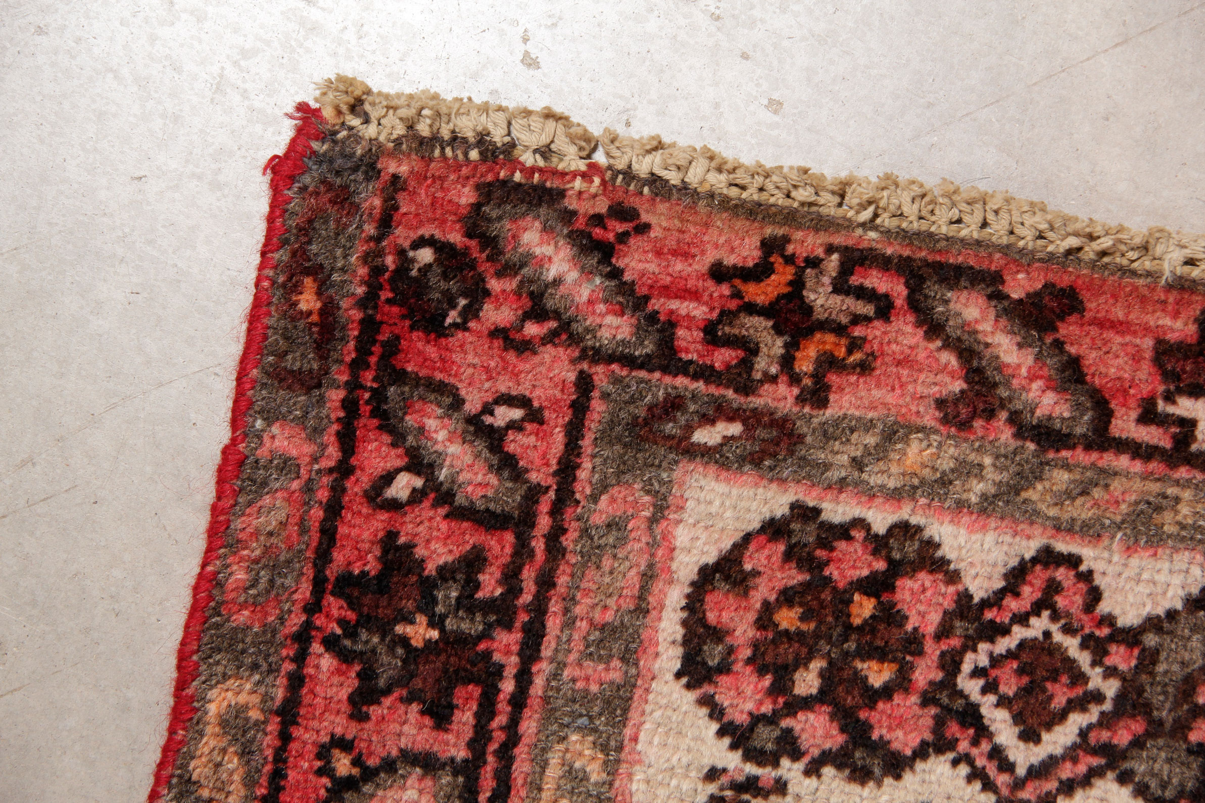 Vintage Hand Knotted Persian Serapi Bijar Rug