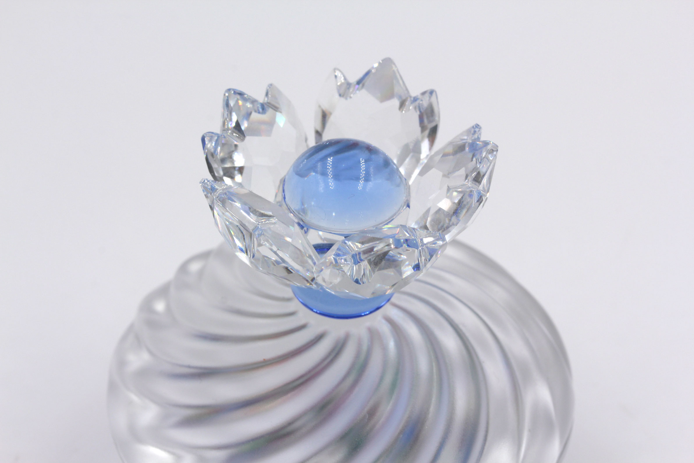 Swarovski Trinket Box with Loose Crystal Flowers