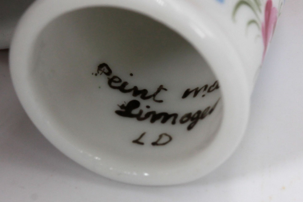 Collection of Vintage Thimbles Wedgwood, Belleek, and Limoges