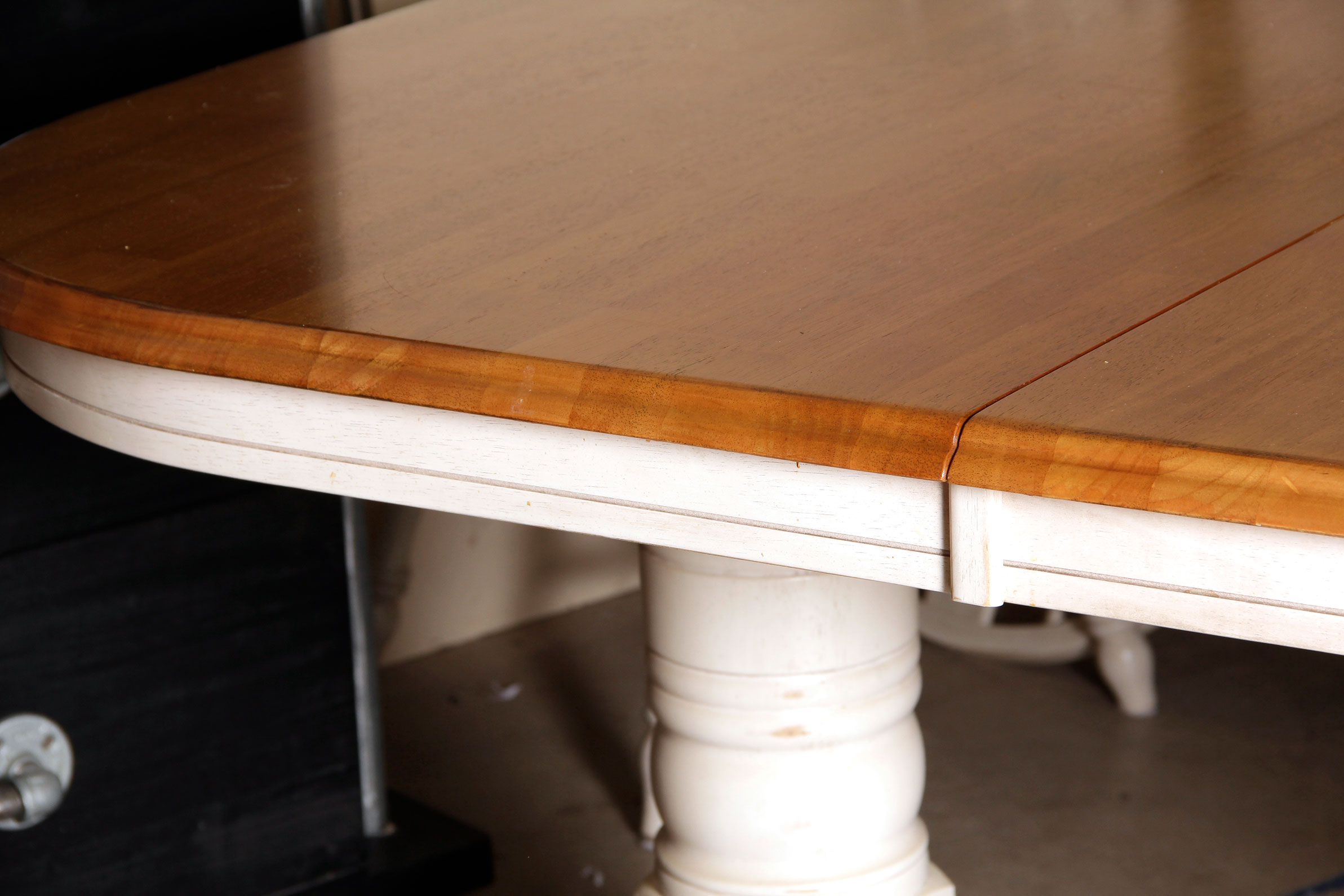 Country Style Dining Table and Chairs