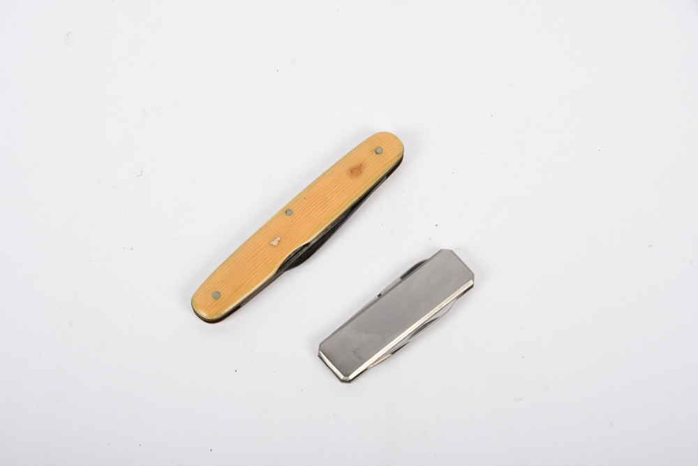 Pair of Vintage Pocket Knives
