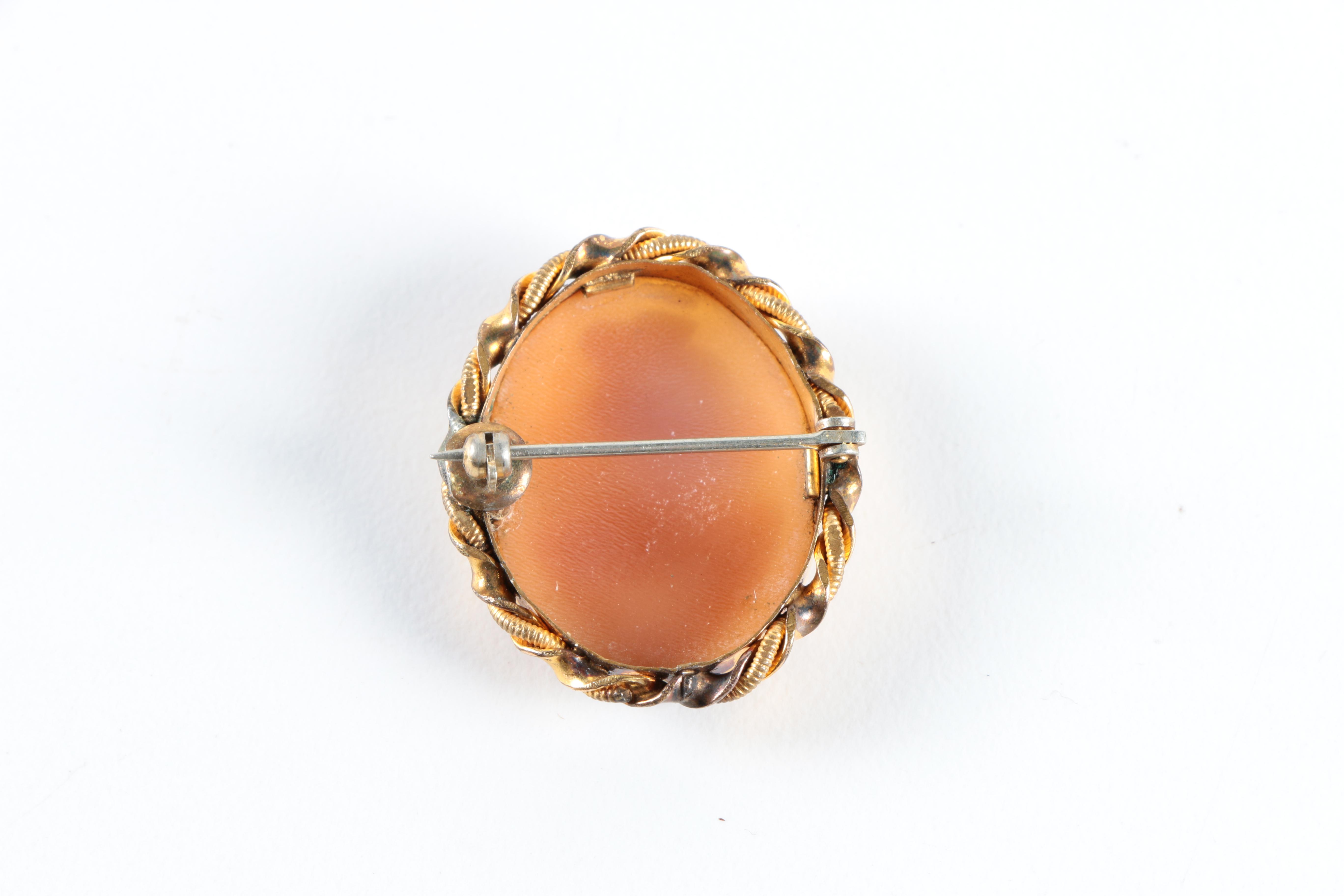 Faux Pearl and Cultured Pearl Jewelry Featuring Trifari