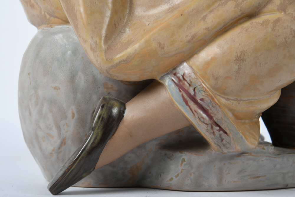 Lladró "Classic Water Carrier" Large Figurine