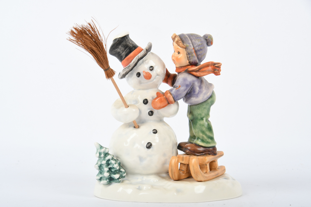 Hummel "Winterfreunde: Making New Friends " Figurine