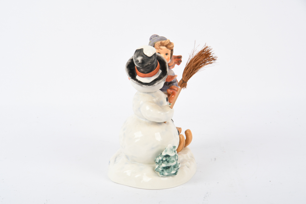 Hummel "Winterfreunde: Making New Friends " Figurine