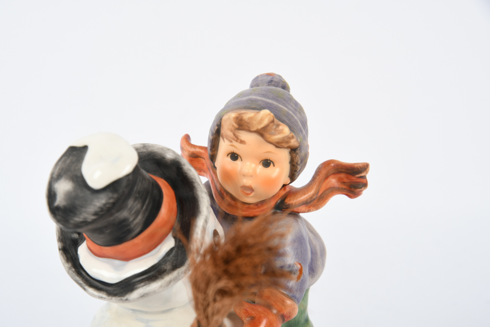 Hummel "Winterfreunde: Making New Friends " Figurine