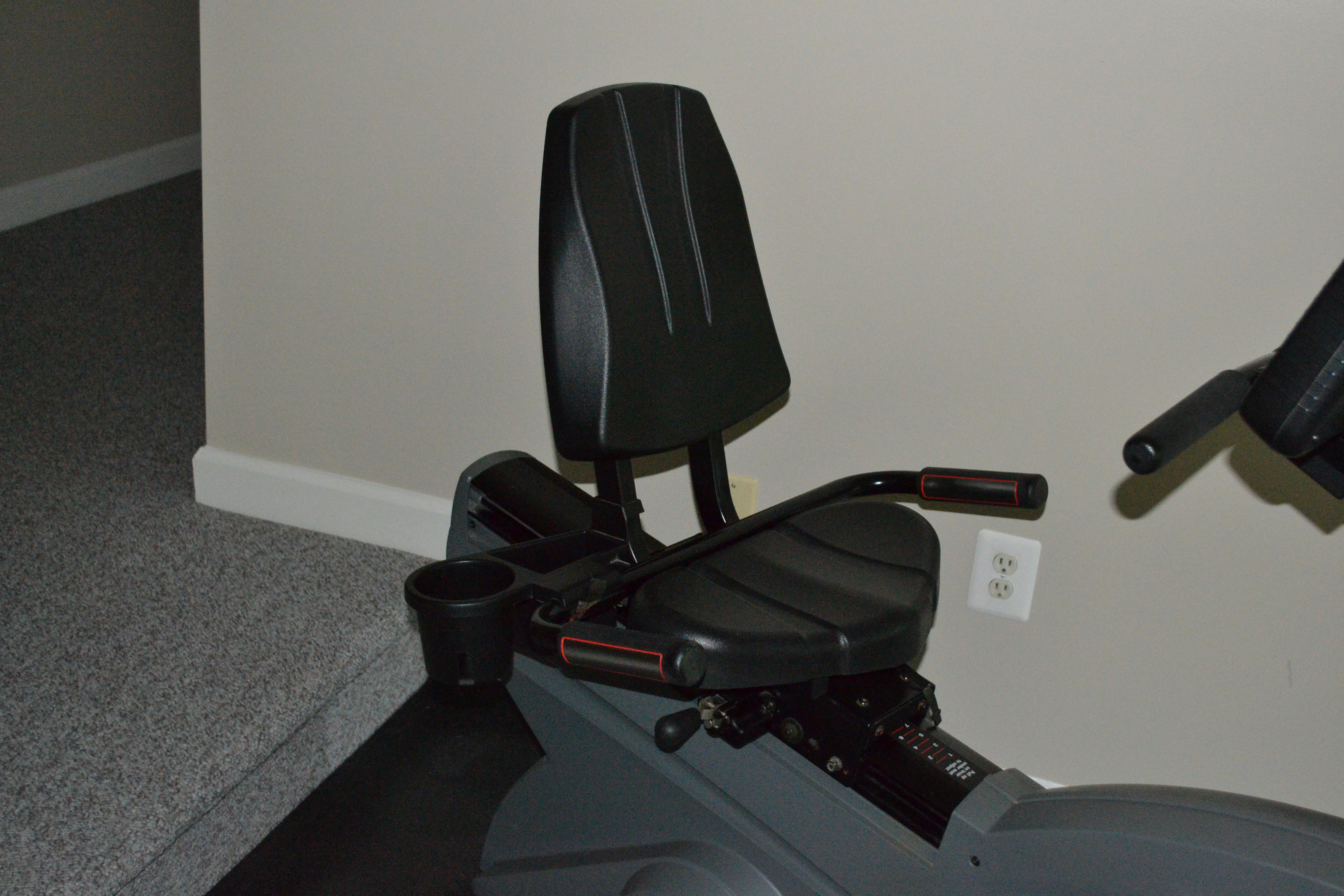 Life Cycle 9500HR Recumbent Exercise Bicycle