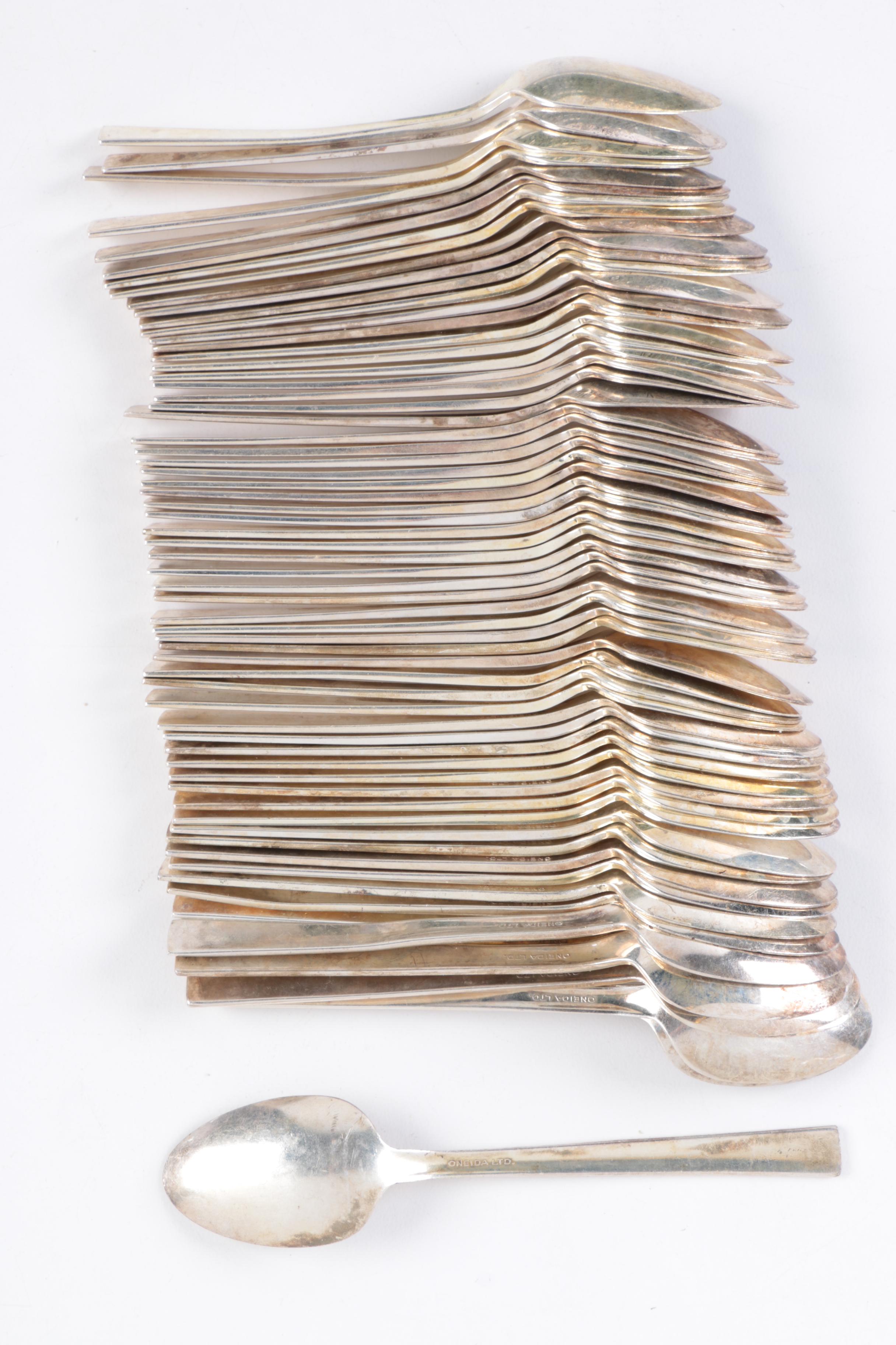 Oneida Stainless Steel Flatware Set