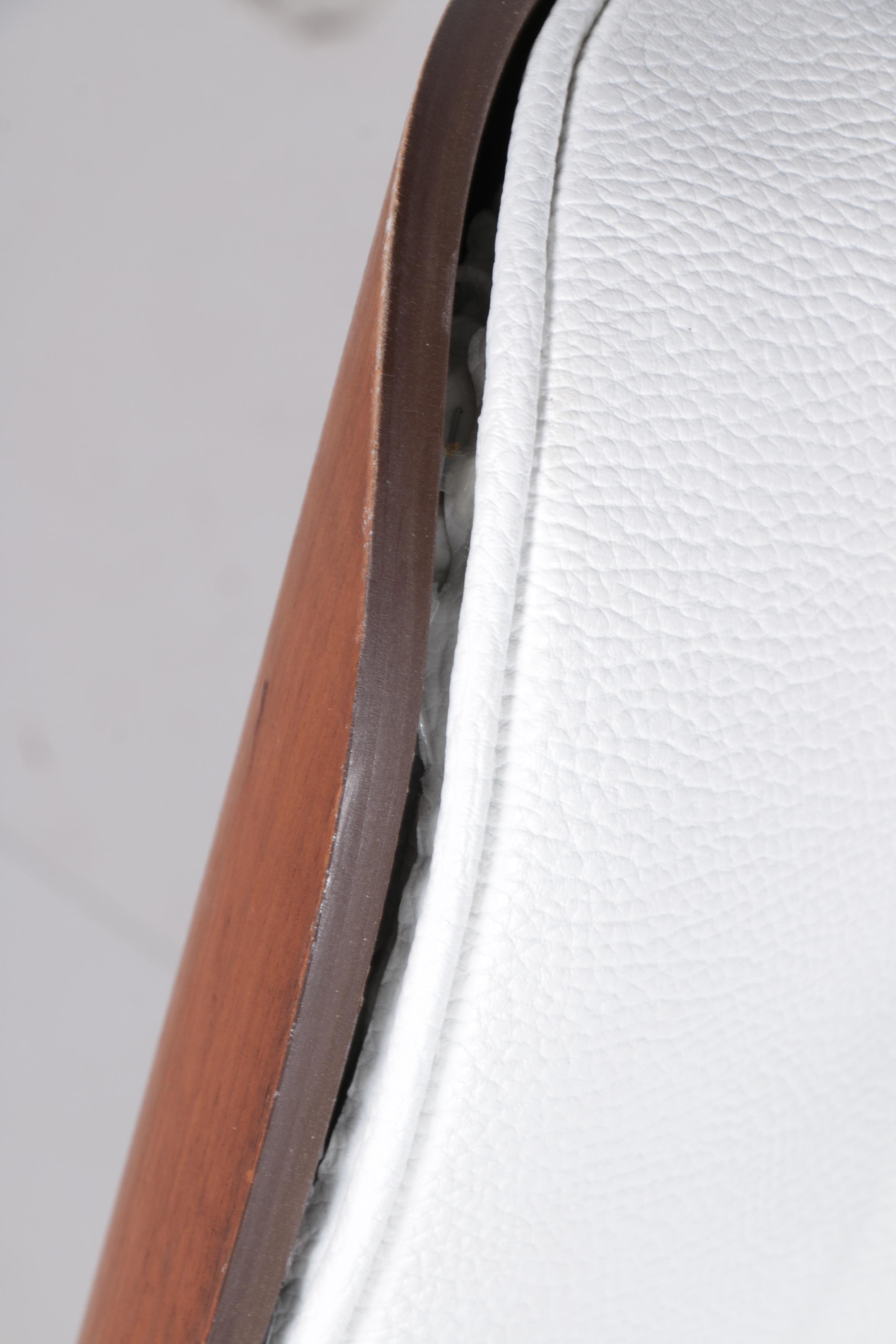 Charlton Company Eames Style Lounge Chair