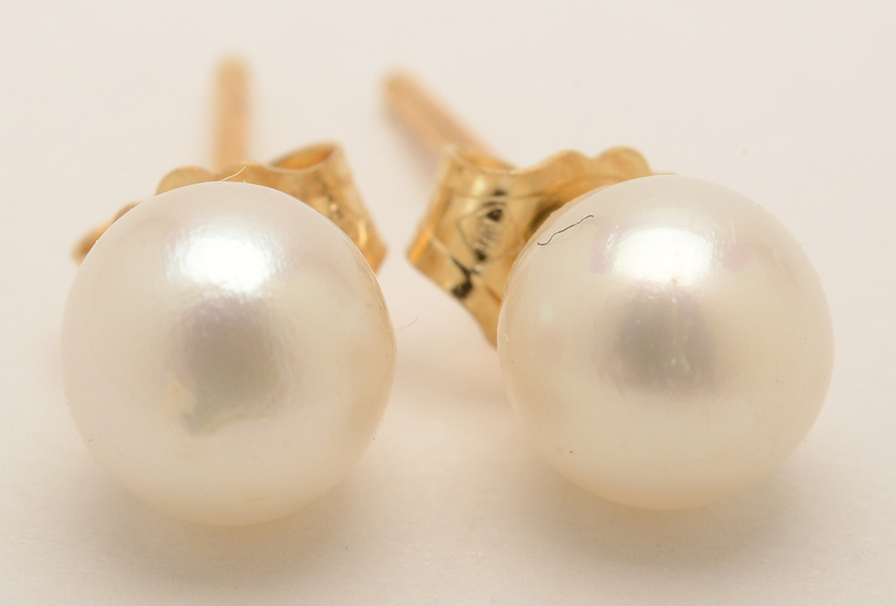 Grand-Parure Cultured Button Pearl Set with 14K Gold Clasps