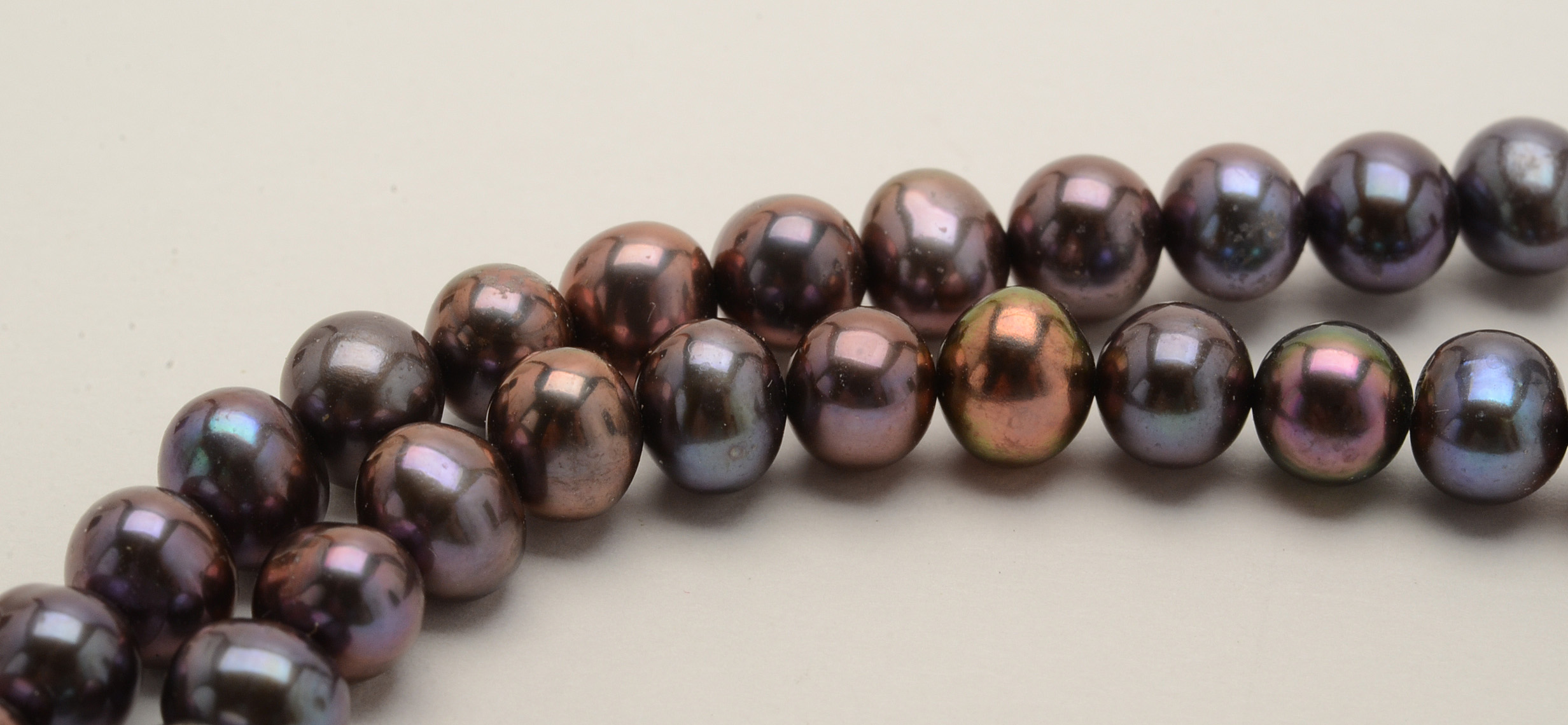 Grand-Parure Cultured Black Button Pearl Set with 14K Gold Clasps