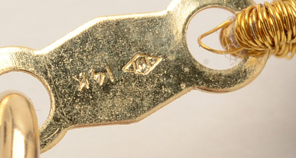 Grand-Parure Cultured Black Button Pearl Set with 14K Gold Clasps