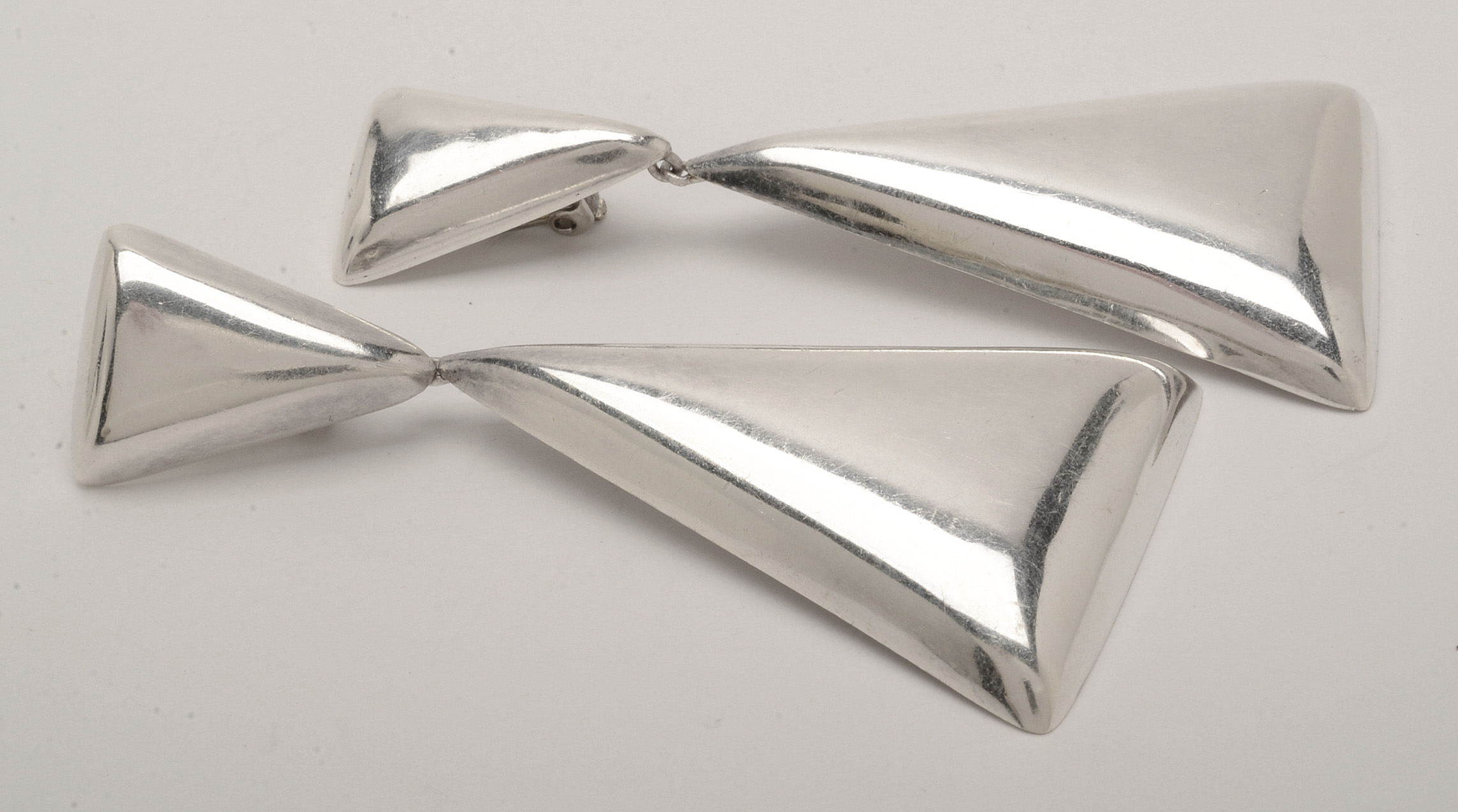 Ruth Signed Taxco, Mexico 950 Silver Dangle Clip-On Earrings