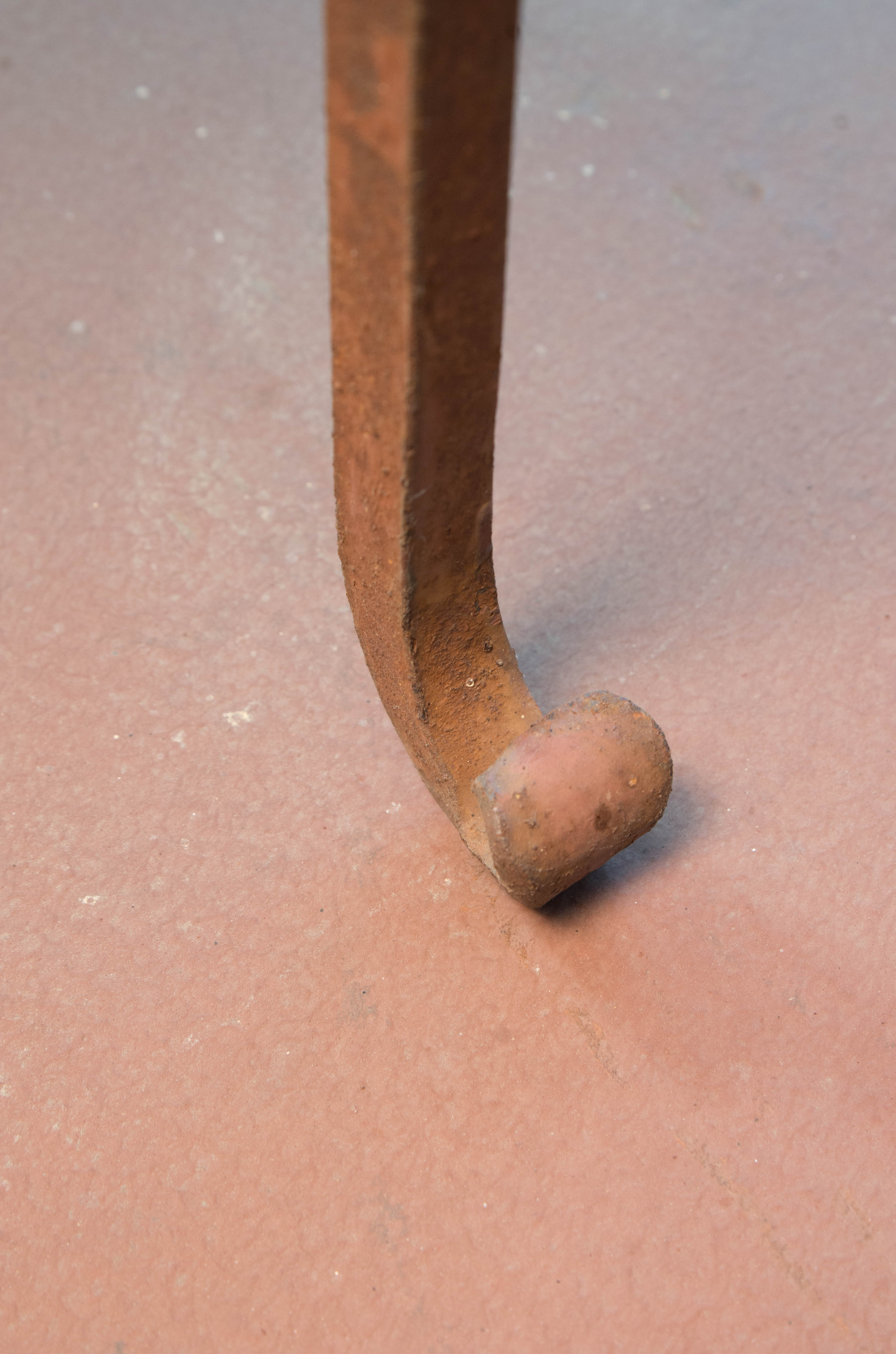 Ceramic Pot with Metal Stand