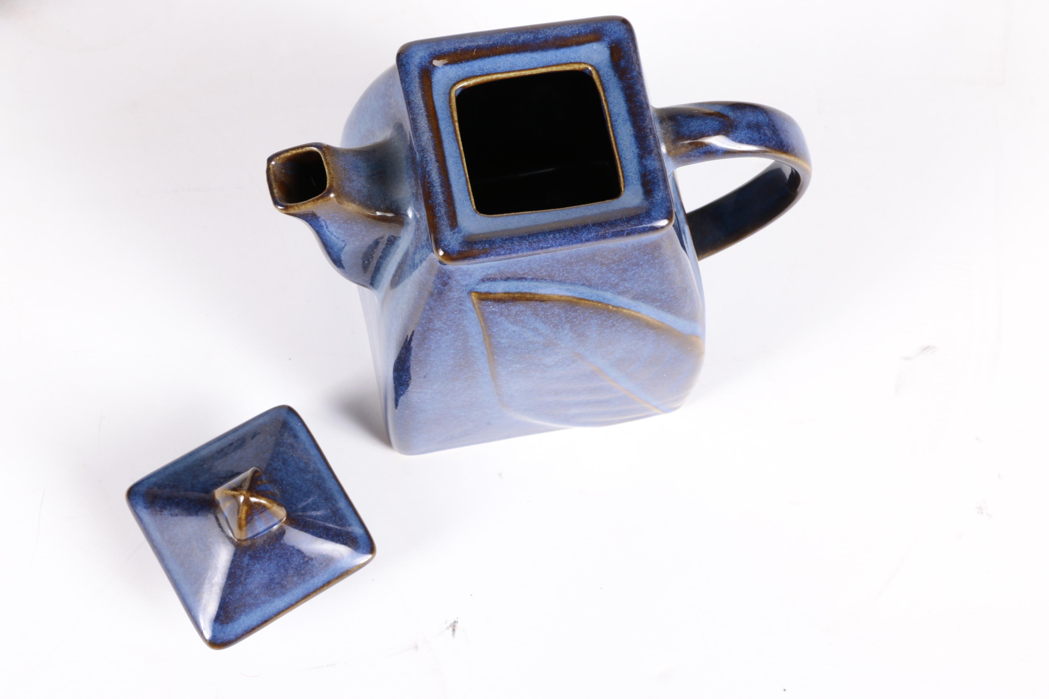 Modern Blue Ceramic Dinnerware