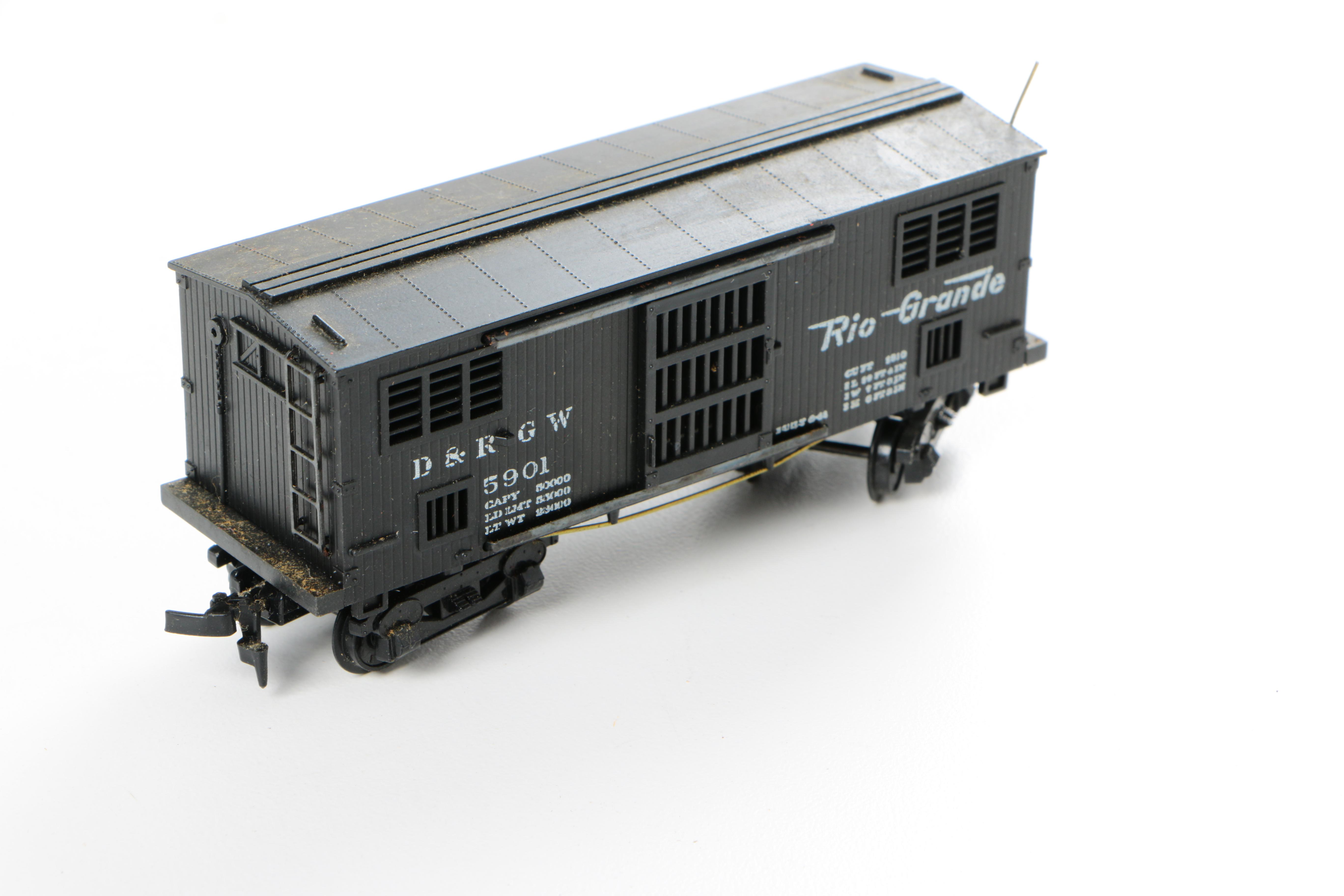 Model Train Cars and Transformer