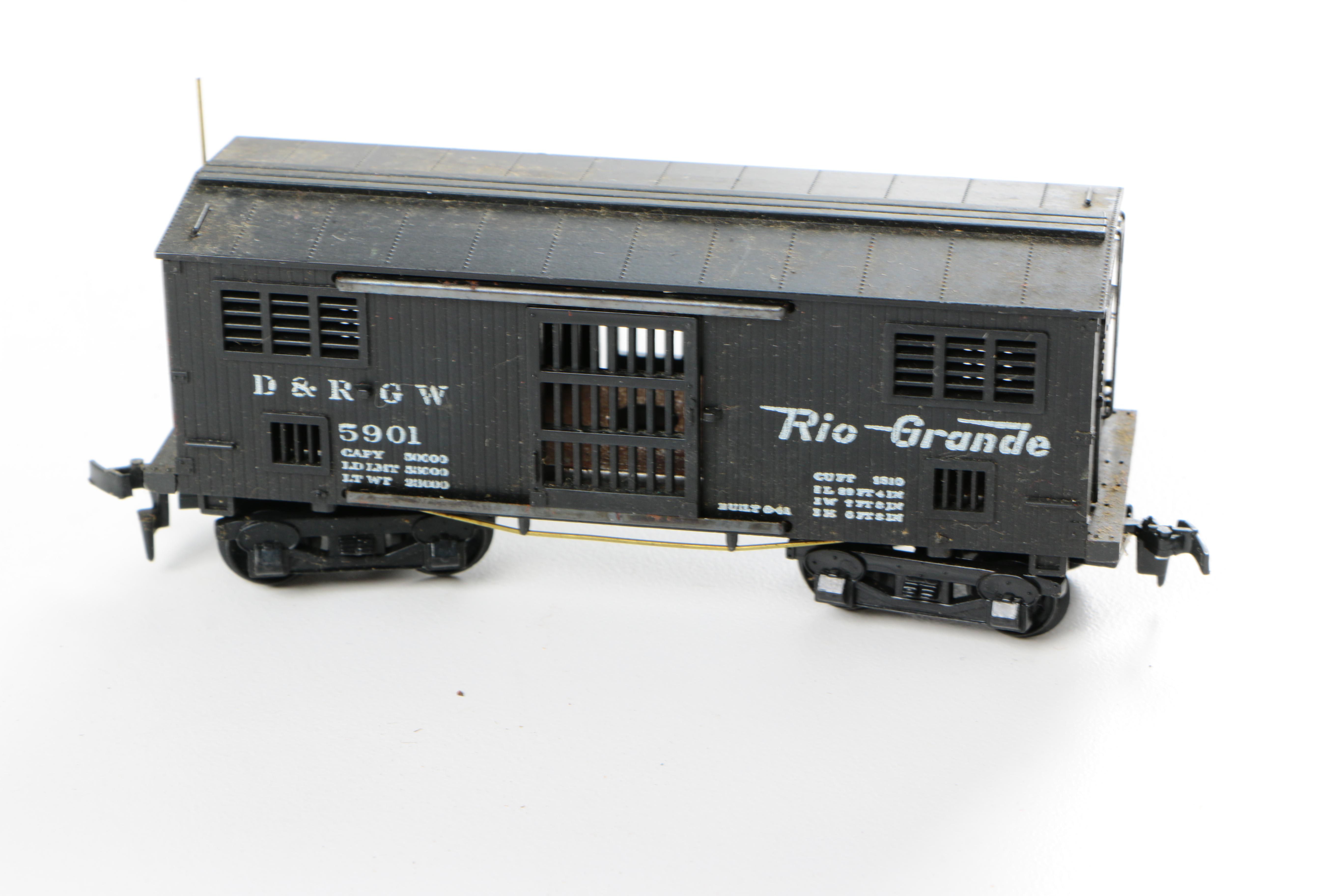 Model Train Cars and Transformer