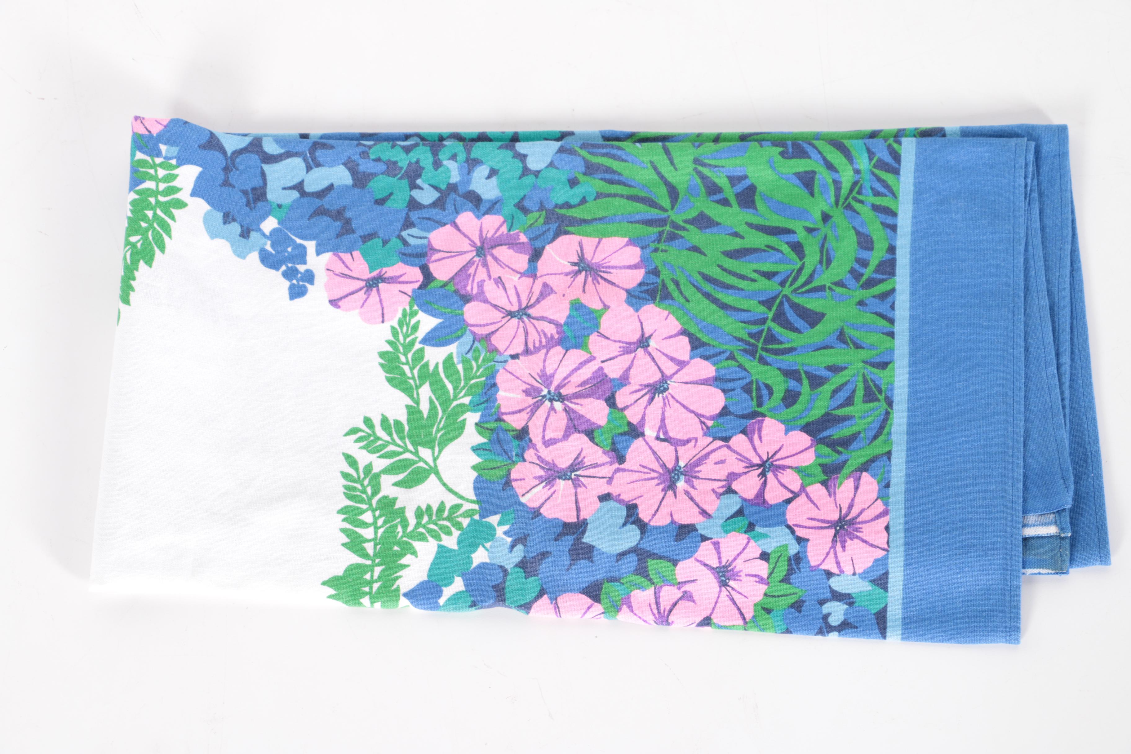 Colorfully Printed Vintage Table Linens