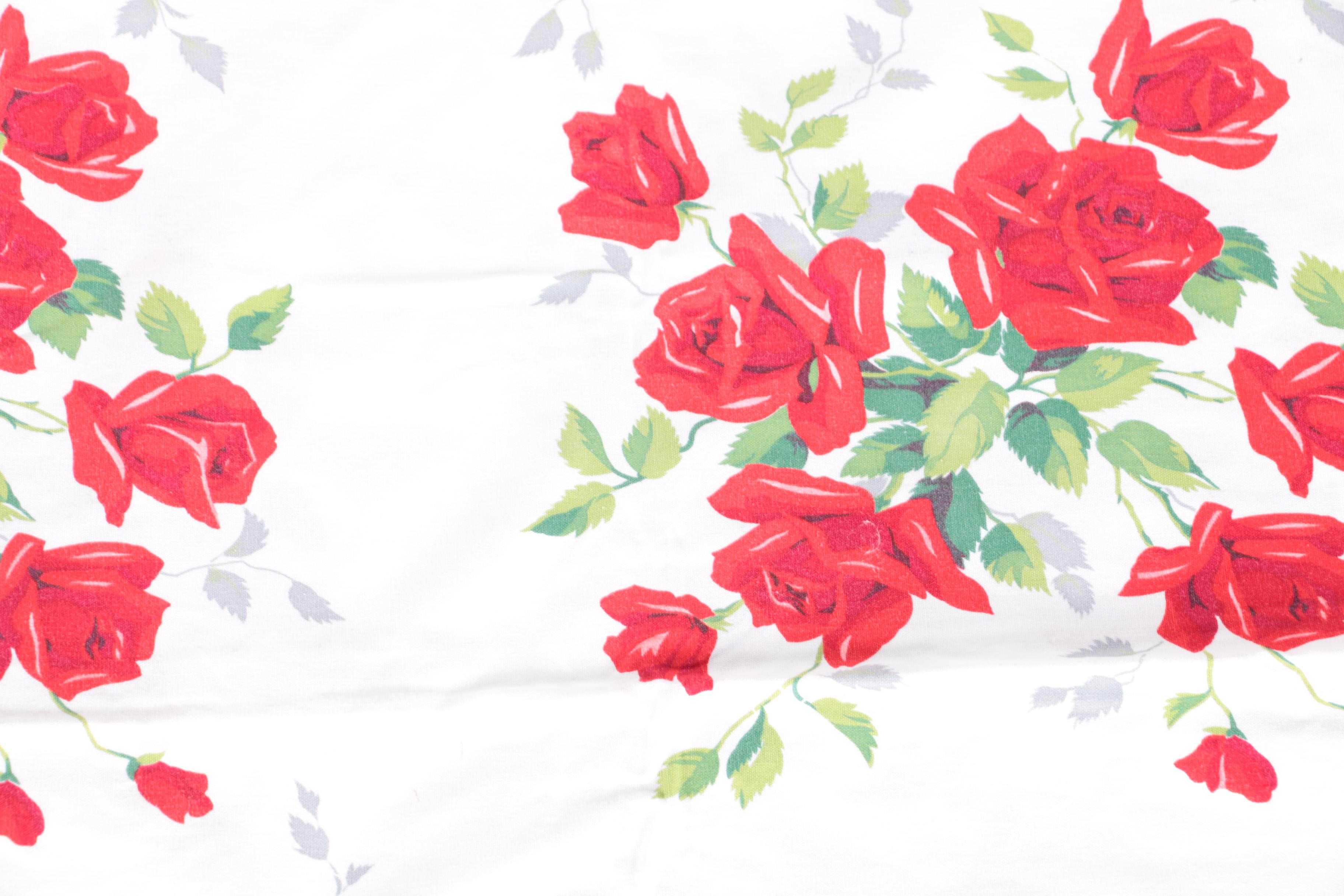 Colorfully Printed Vintage Table Linens