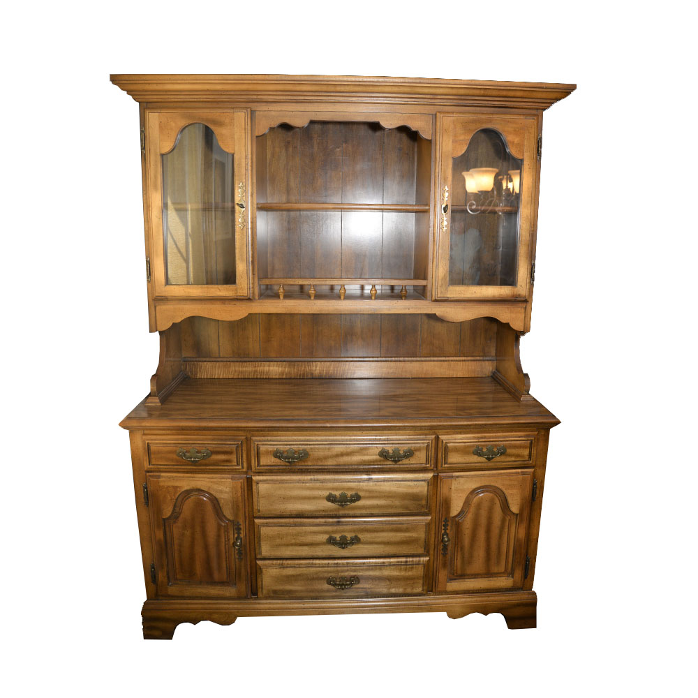 Maple Hutch with Cupboard Base