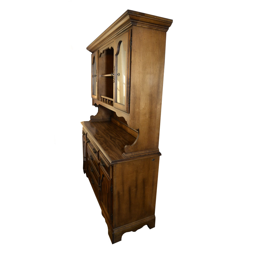 Maple Hutch with Cupboard Base